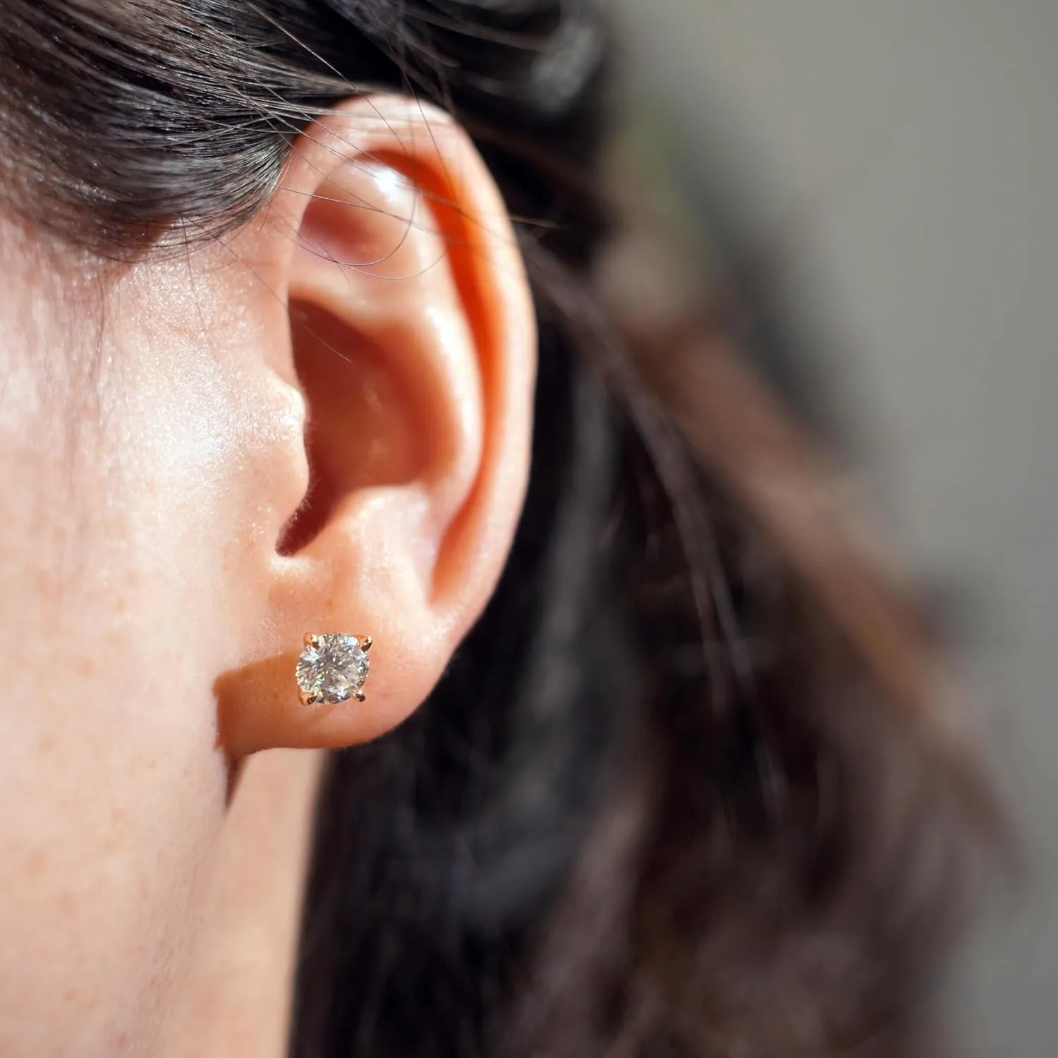 0.3/0.5/1CT Moissanite Stud Earrings, Silver/Rose Gold Color Sparkling Earrings for Women, 925 Sterling Silver Plated 18K White Gold Earrings