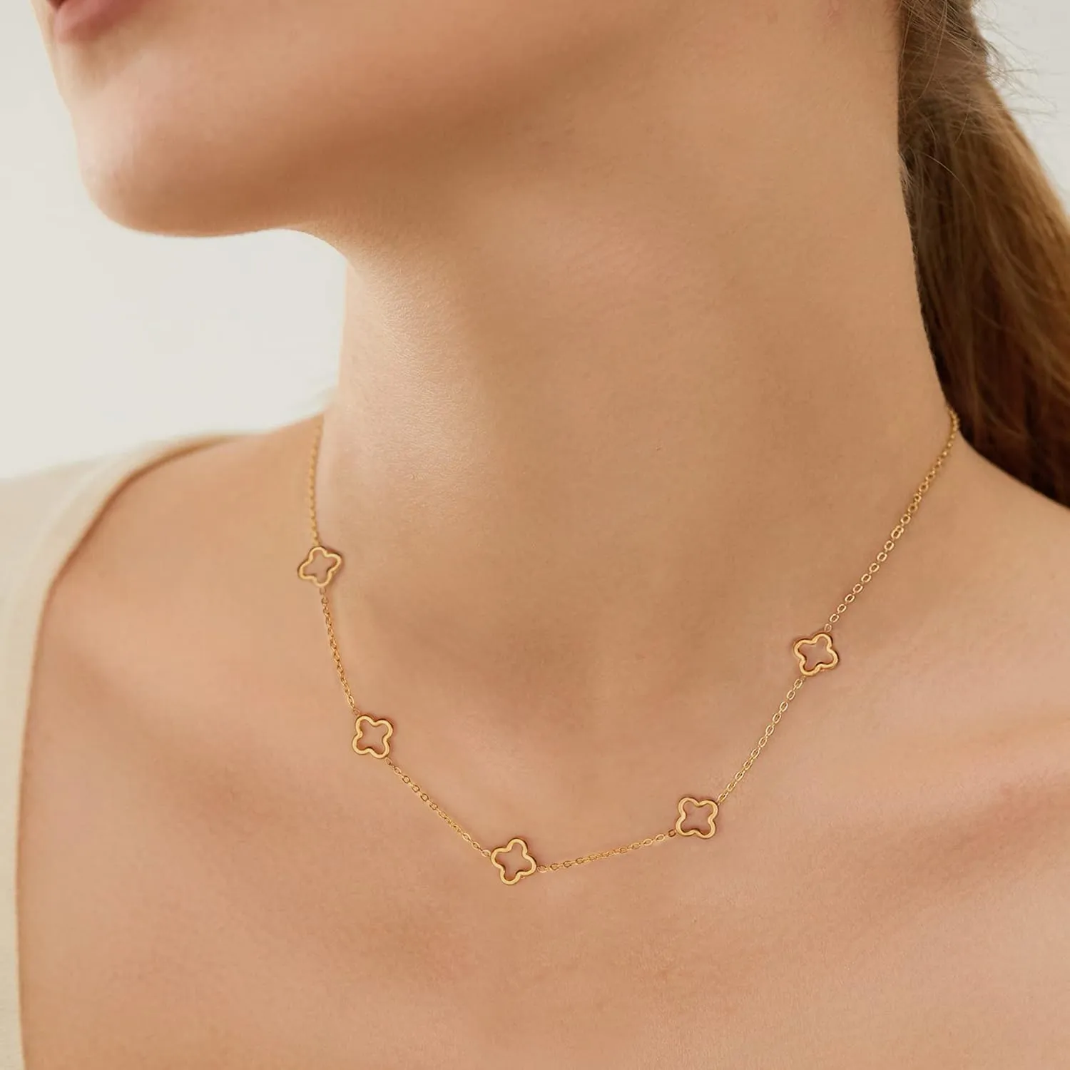 18K Gold Plated Four Leaf Clover Necklace Exquisite Gold Four Leaf Clover Necklace Four Leaf Clover Pendant Necklace Stainless Steel Lucky Four Leaf Clover Pendant Jewelry