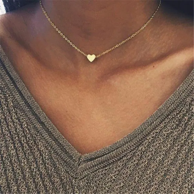 29 stylish Gold necklace on neck Gold chain Women's jewelry layered accesories