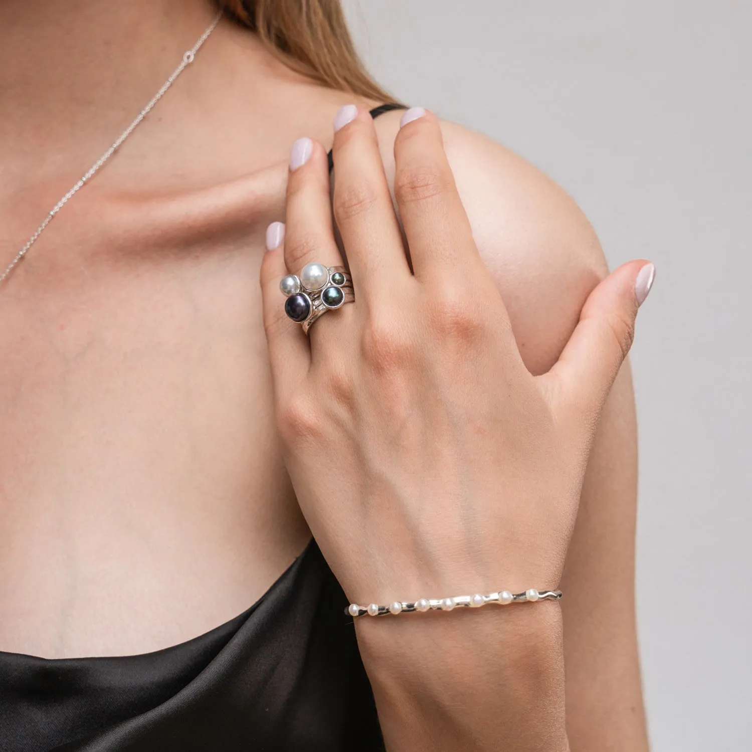 6mm Peacock Pearl Hammered Twinkle Ring