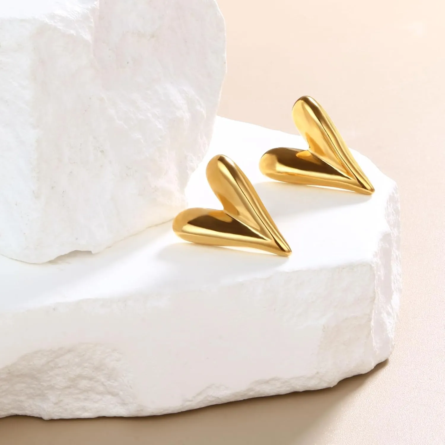 8YEARS Gold Heart Earrings for Women, 18K Gold Plated Chunky Heart Statement Dangle Drop Earrings, Gold Heart Stud Earrings Jewelry Gifts