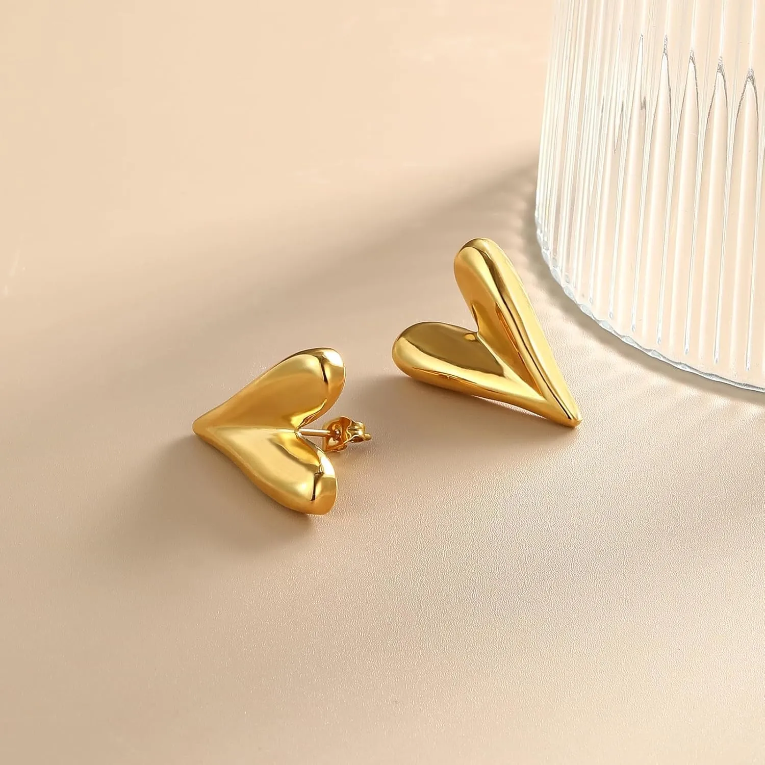 8YEARS Gold Heart Earrings for Women, 18K Gold Plated Chunky Heart Statement Dangle Drop Earrings, Gold Heart Stud Earrings Jewelry Gifts