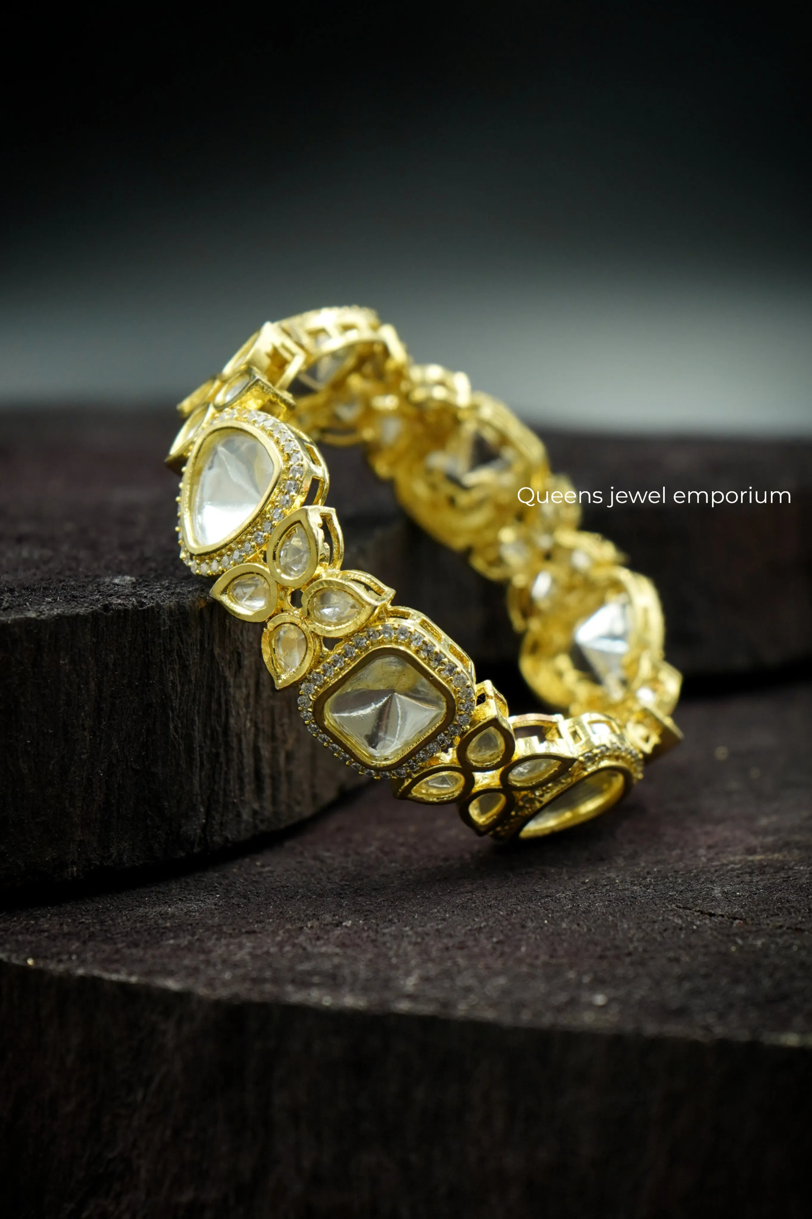 AKSHAYA BANGLES
