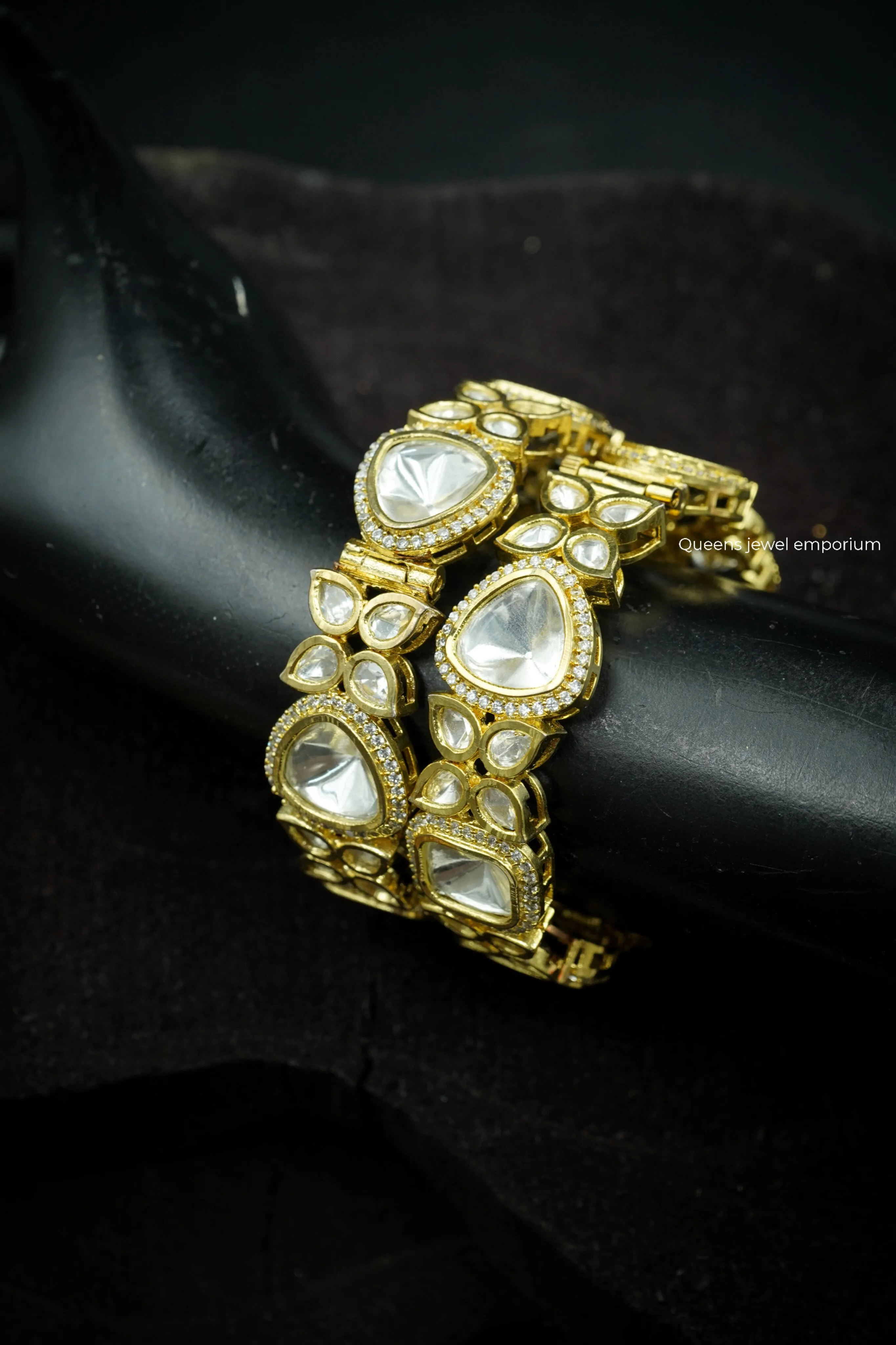 AKSHAYA BANGLES