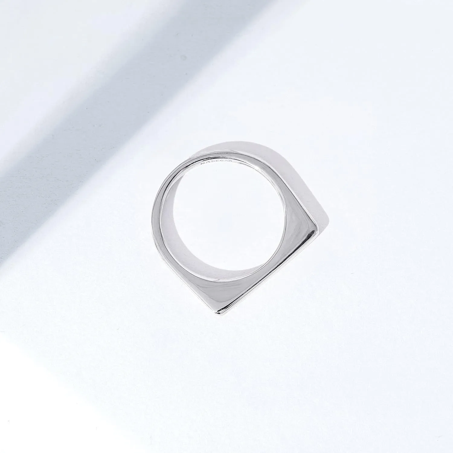 Amazon Essentials 14K Gold Plated Sterling Silver Bar Ring