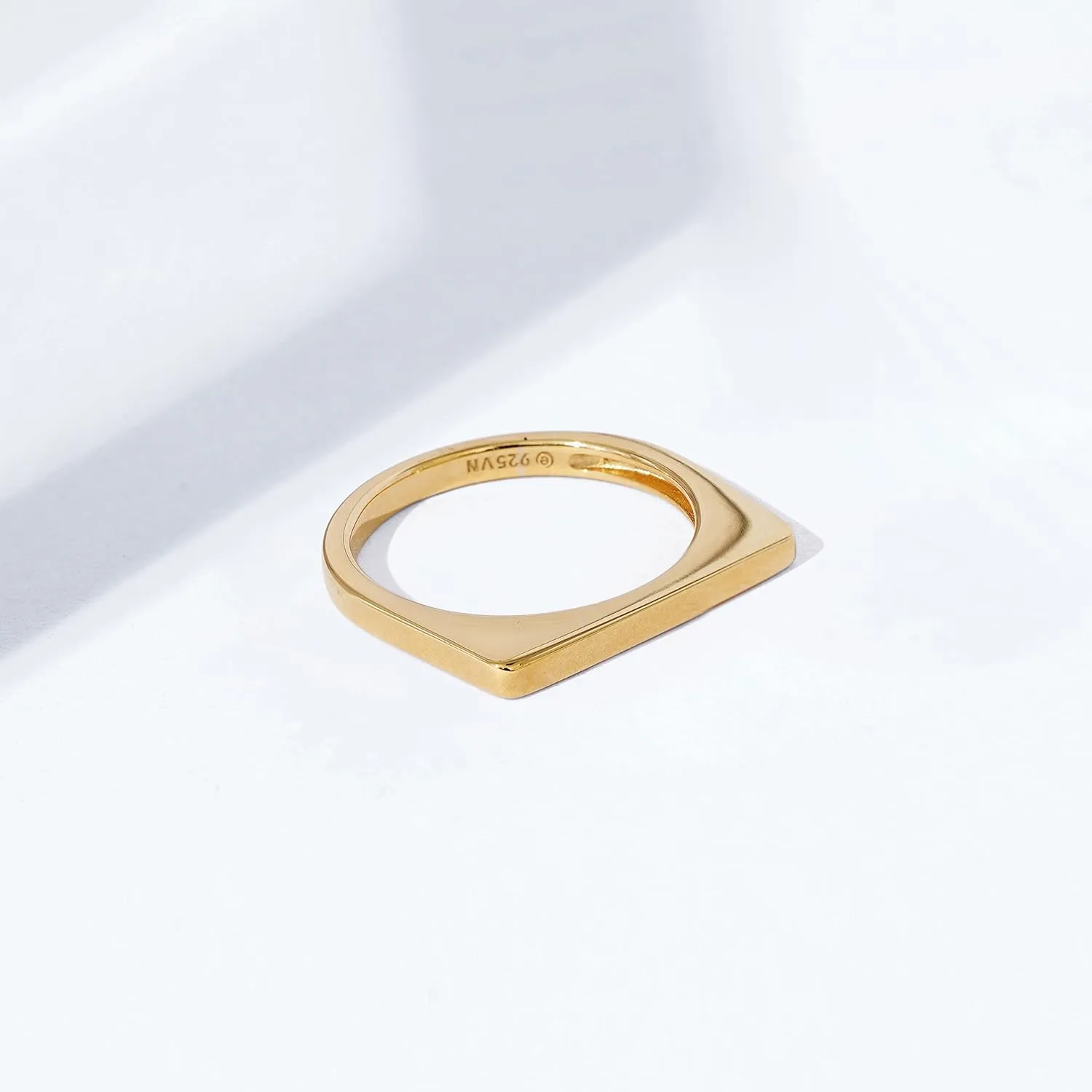 Amazon Essentials 14K Gold Plated Sterling Silver Bar Ring