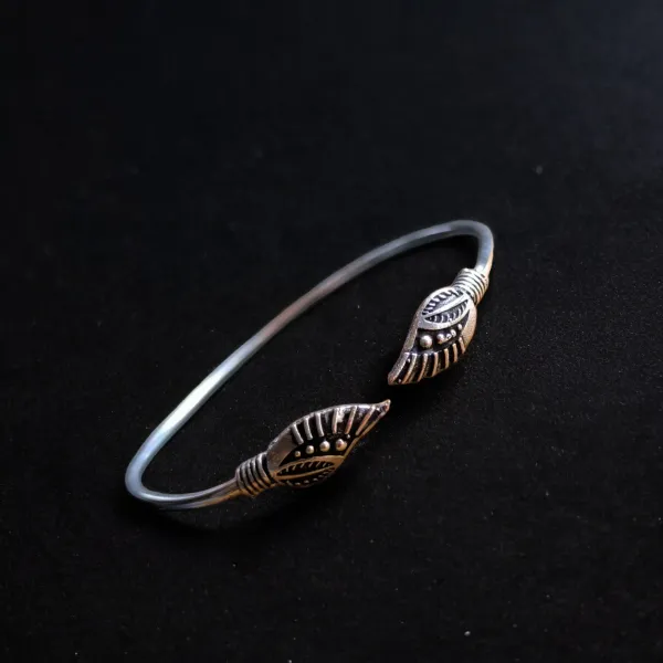 Antique Leaf design Handmade Kada, Silver