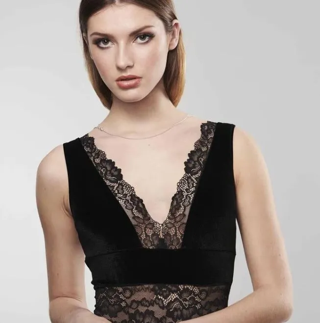 Bijoux Indiscrets Magnifique Back And Cleavage Chain Gold