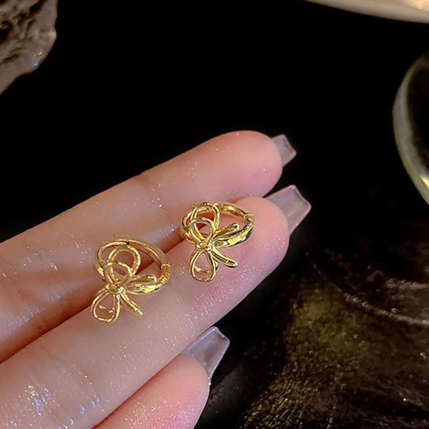 Bow Hoop Earrings for Women Trendy Pearl Knotbow Statement Jewelry Mini Bow Hoops Earrings for Party Daily Wear Gifts