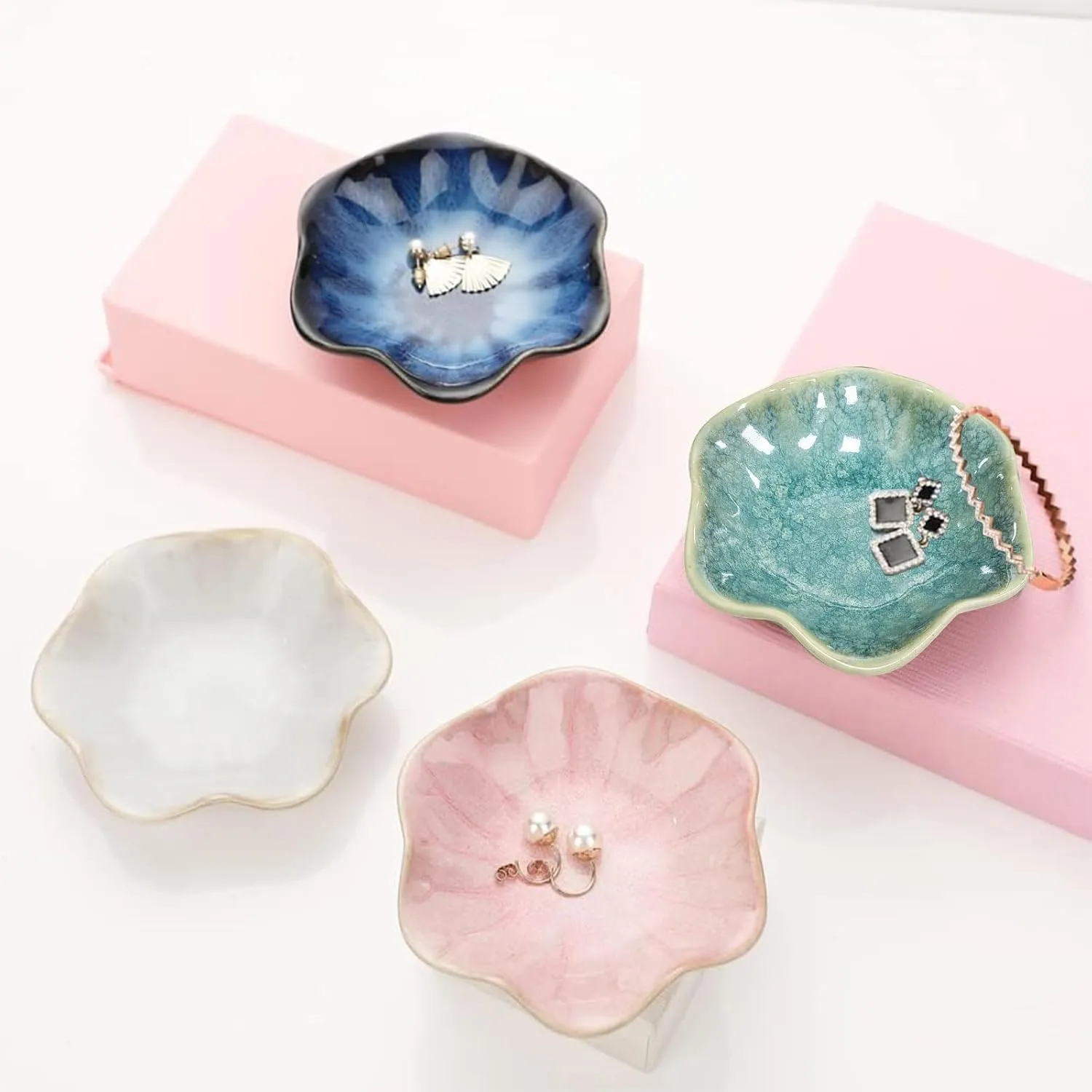 Ceramic jewelry dish,leaf jewelry tray key tray,jewelry holder,small ring dish holder Jewelry Plate trinket tray catchall tray nightstand decor for entryway table room decorCrystal green