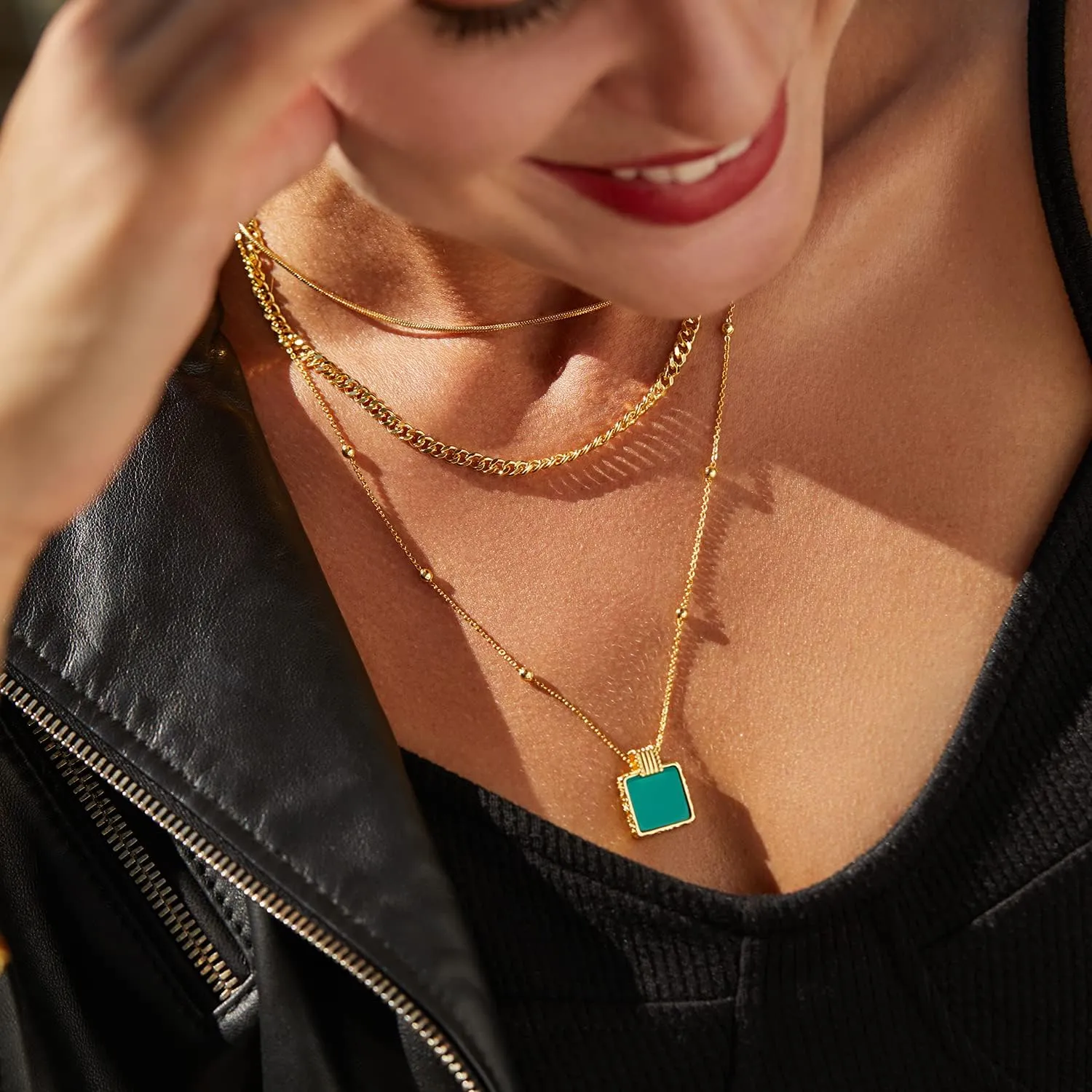 Dainty Layered Choker Necklace 18k gold Plated Y Pendant Commemorative coin Necklace Multilayer Bar Disc Necklace Adjustable Layering Choker Necklaces fashion jewelry for Women Girls