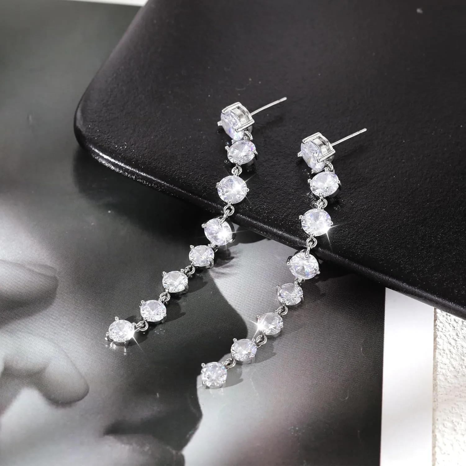 Dangle Earrings for Women 5A Cubic Zirconia Long Tassel Stud Earrings Sparking Bridal Rhinestone Chandelier Earrings for Wedding Elegant Diamond Jewelry Party Prom Wedding