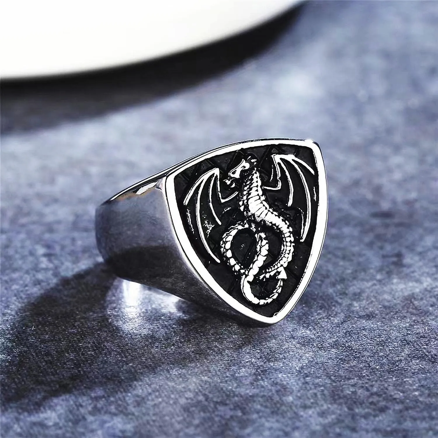 Dragon Ring For Men Viking Fire Amulet Style Biker Nordic Ethnic 316 Stainless Steel Heavy Metal Punk Ring Vintage Animal Style Dragon Dinosaur rings Helloween