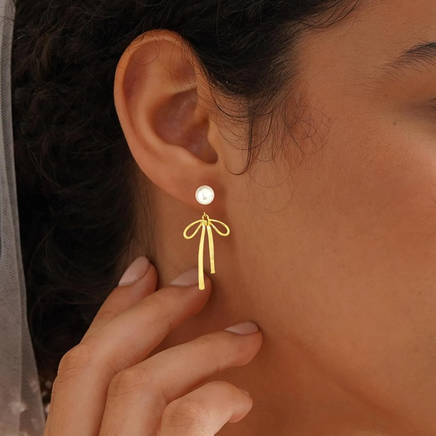 Gold Bow Earrings for Women Trendy, Cute Bow Stud Earring 14k Gold Plated Dainty Ribbon Pearl Bow Drop Dangle Earrings Hypoallergenic Gold Earrings Sparkly Christmas Earrings for Women Jewelry Gift