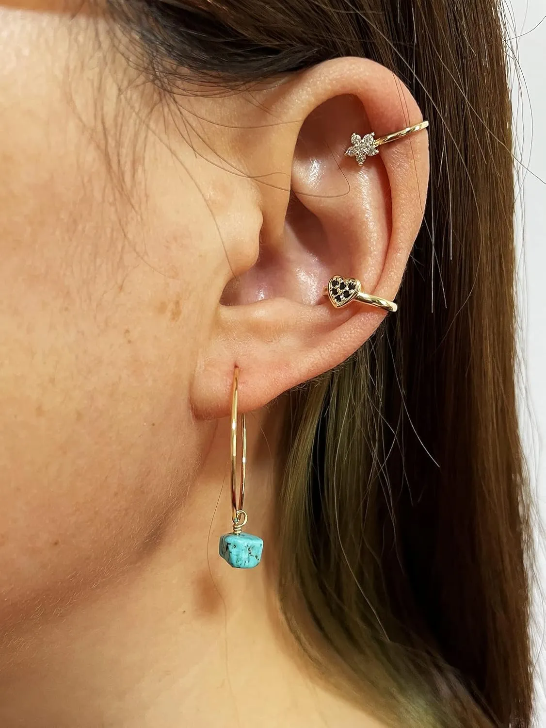 Gold Ear Cuff Earrings for Women 18K Gold Plated No Piercing Cubic Zirconia Sparkling Round Huggie Clip On Cartilage Ear Cuffs