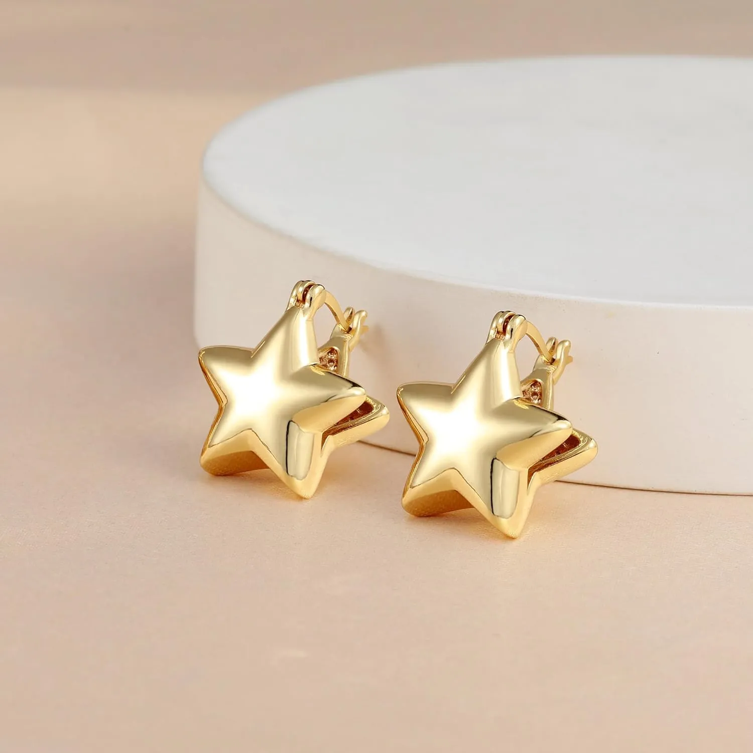 Gold Earrings for Women, 14K Gold Plated Lightweight Hypoallergenic Earrings for Women Trendy Fashion Jewelry Women's Gifts