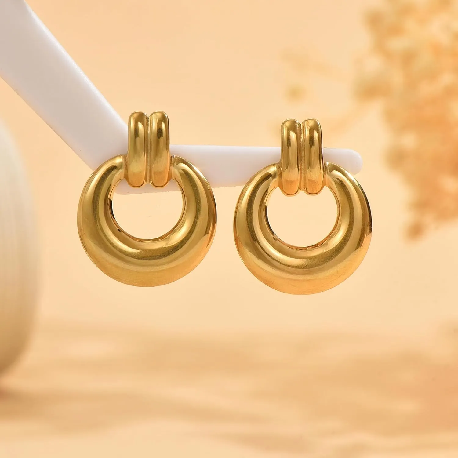 Gold Earrings for Women Trendy 18K Gold Plated Chunky Starfish Seashell Conch Flower Pearl Stud Earrings Hypoallergenic Circle Link Dangle Earrings Trendy Jewelry