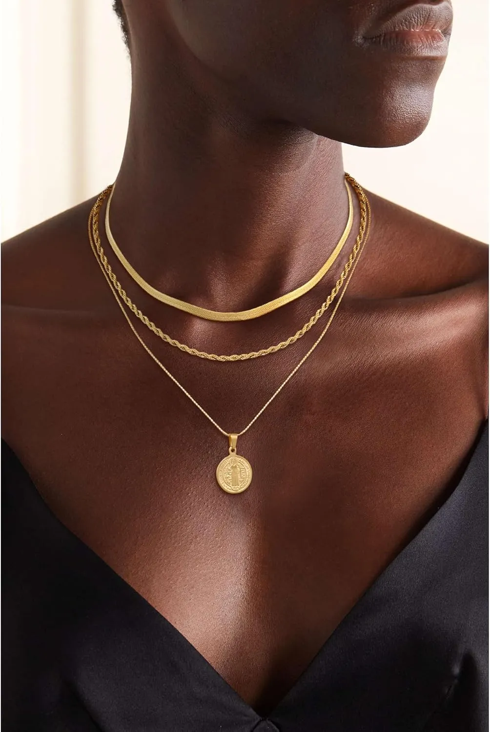 Gold Layered Necklaces for Women,14K Gold/Sterling Silver Plated Stackable Circle Pendant Chain Choker Necklace Trendy Dainty Jewelry for Women