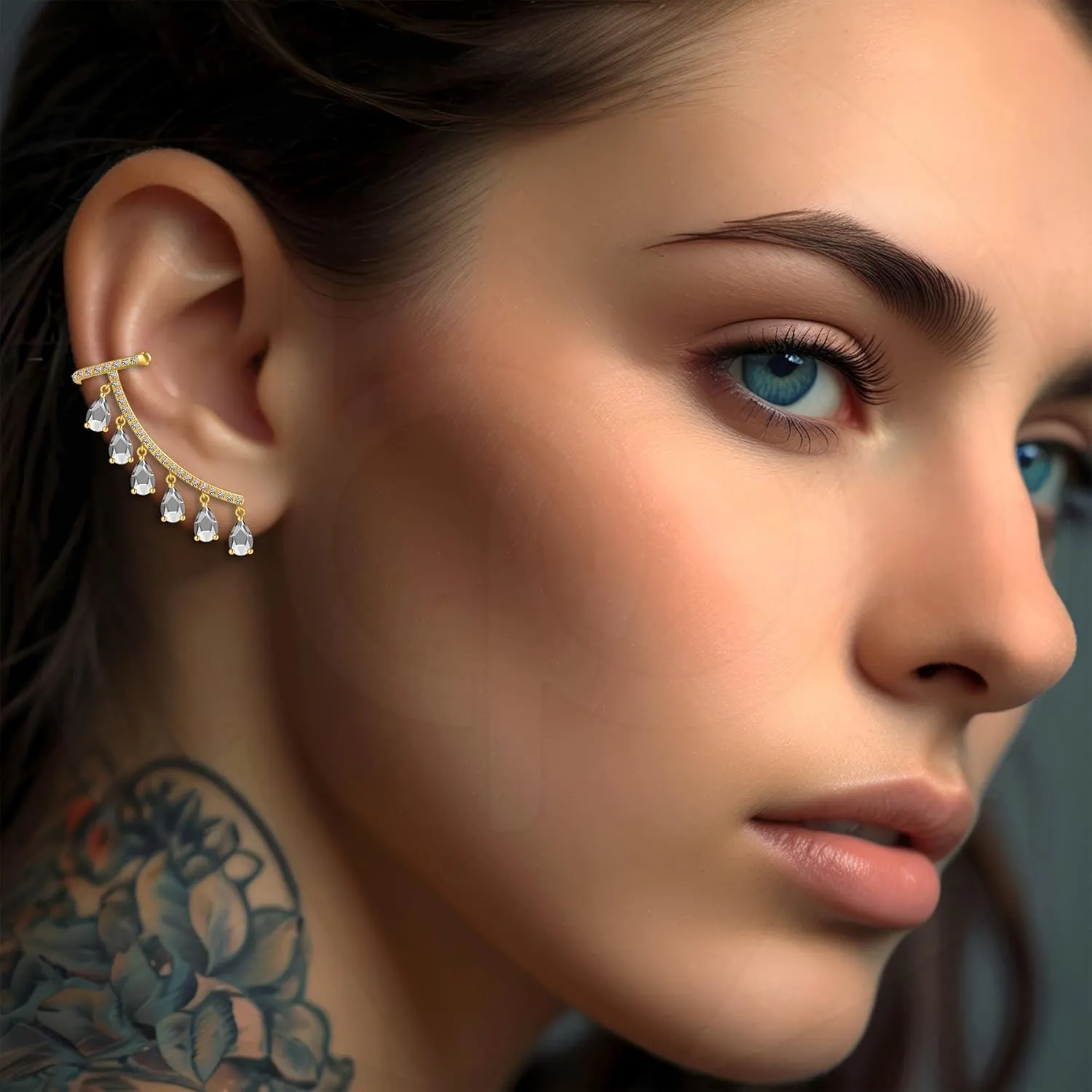 Gold Plated Ear Cuff Ear Crawler with Clear CZ, Conch Clip, Minimalist Hoop, Ear Jewelry, Non Pierced Wrap, Fake Piercing Cuff