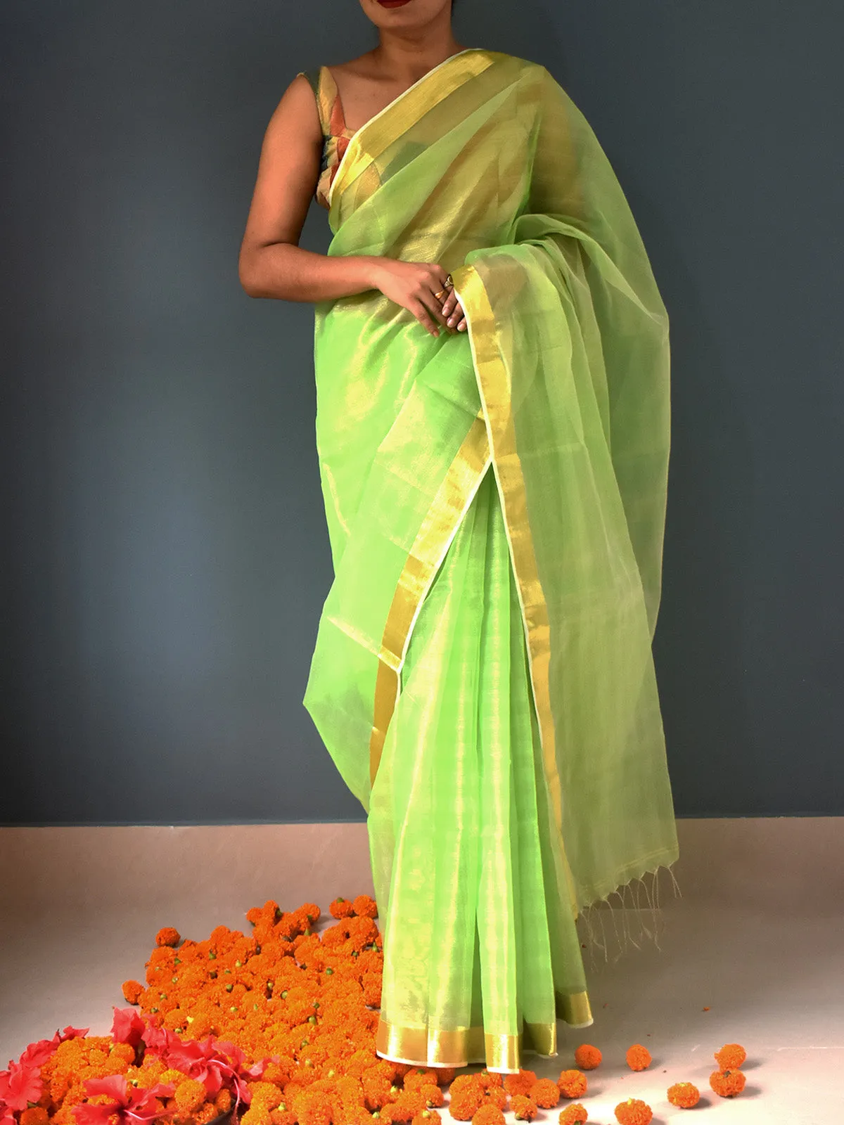 Handloom Muslin Saree Zari Border Pistachio Green