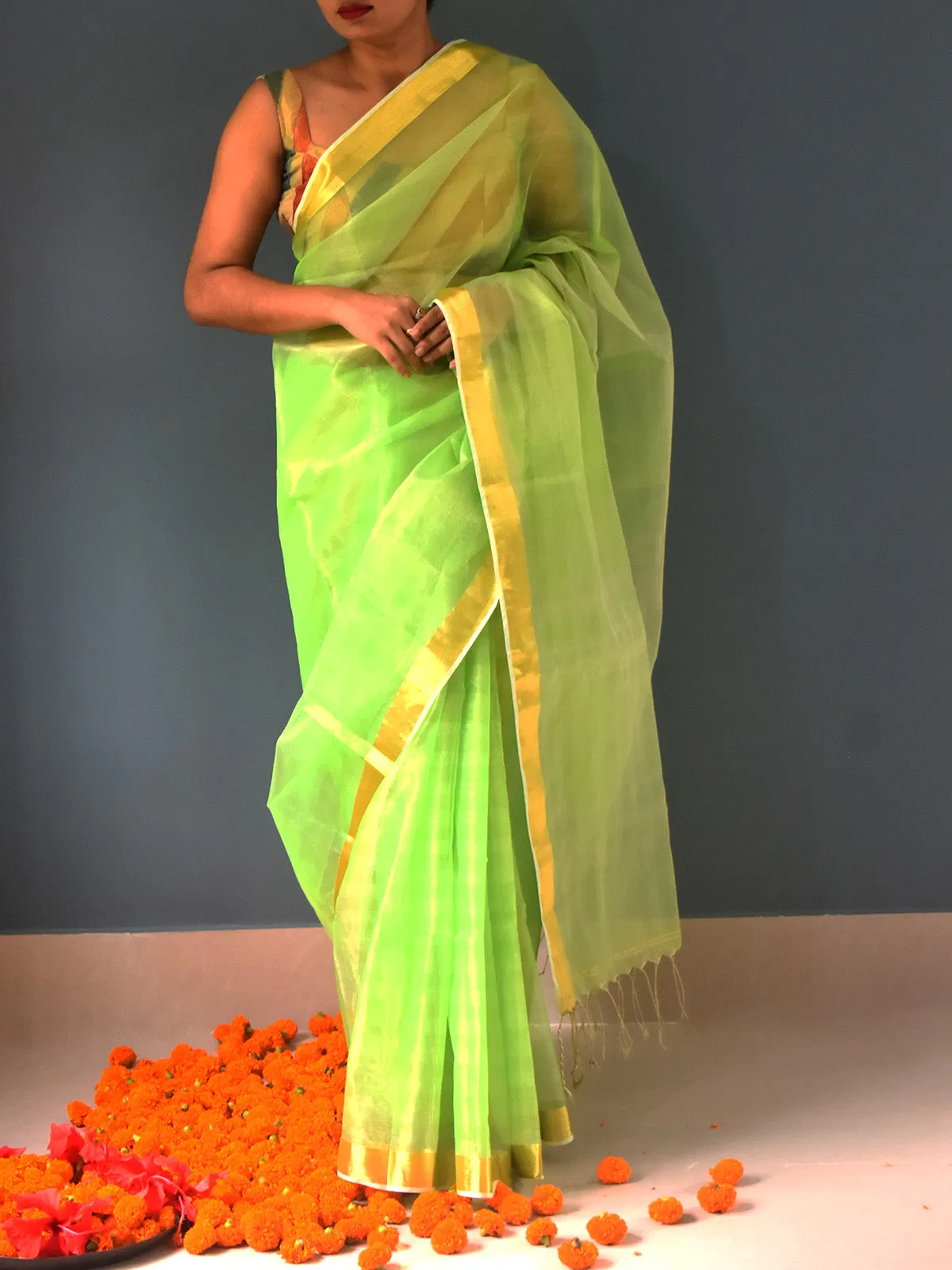 Handloom Muslin Saree Zari Border Pistachio Green