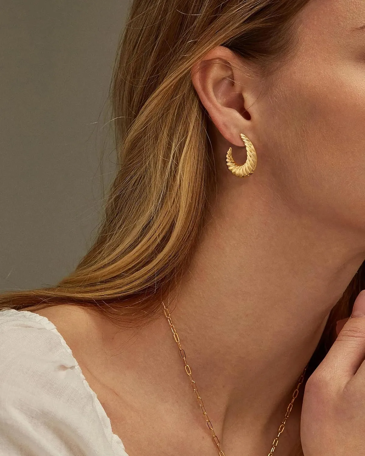 Hoop Earrings for Women Dainty Hypoallergenic Small Huggie Earrings Sparkling Diamond Stud Earrings Chunky Dangle Earrings Set Jewelry for Gift