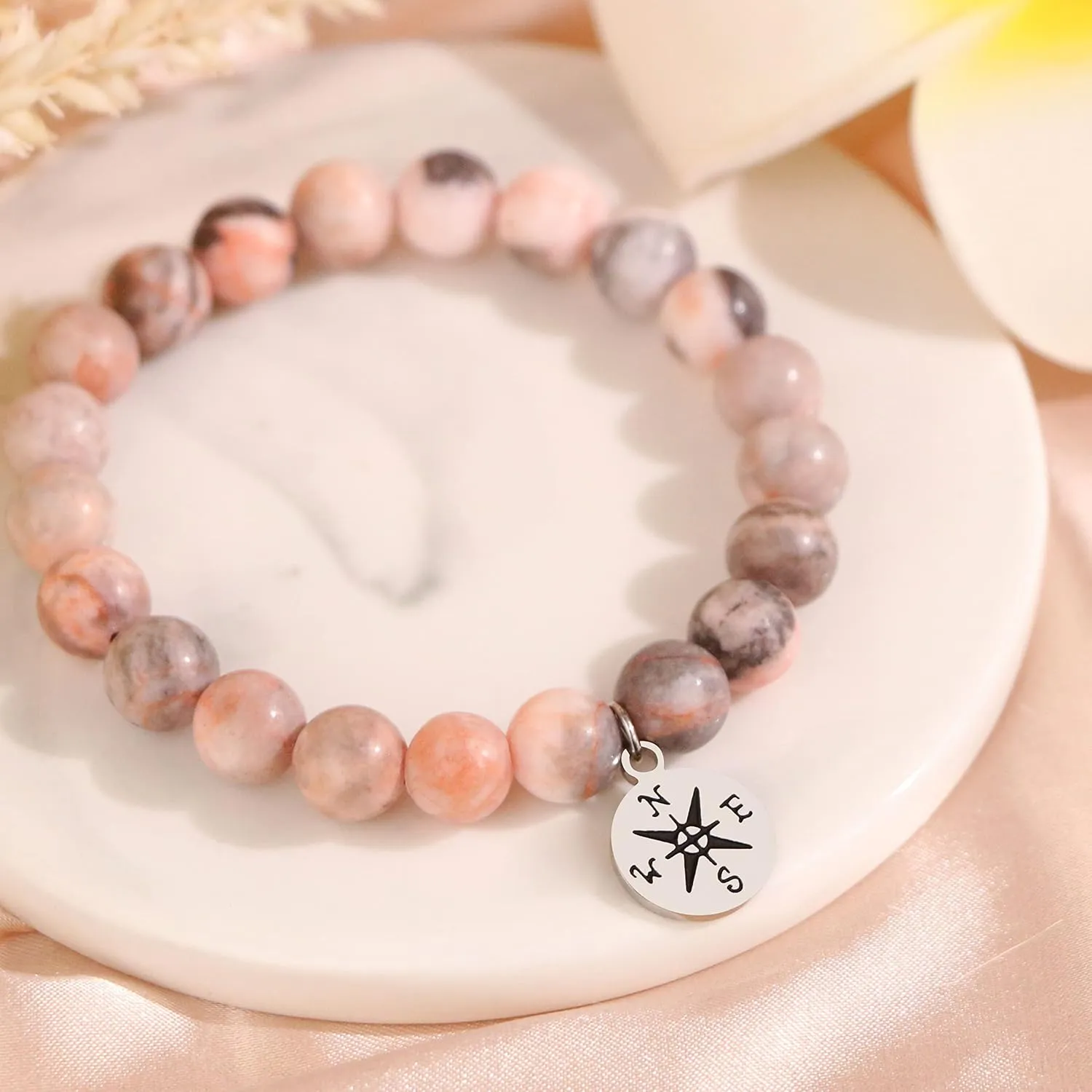 JoycuFF Graduation Gifts for Her Him Class of 2025 Graduation Bracelets Inspirational Graduation Compass Bracelet for Women College Graduation Gift for Him Her