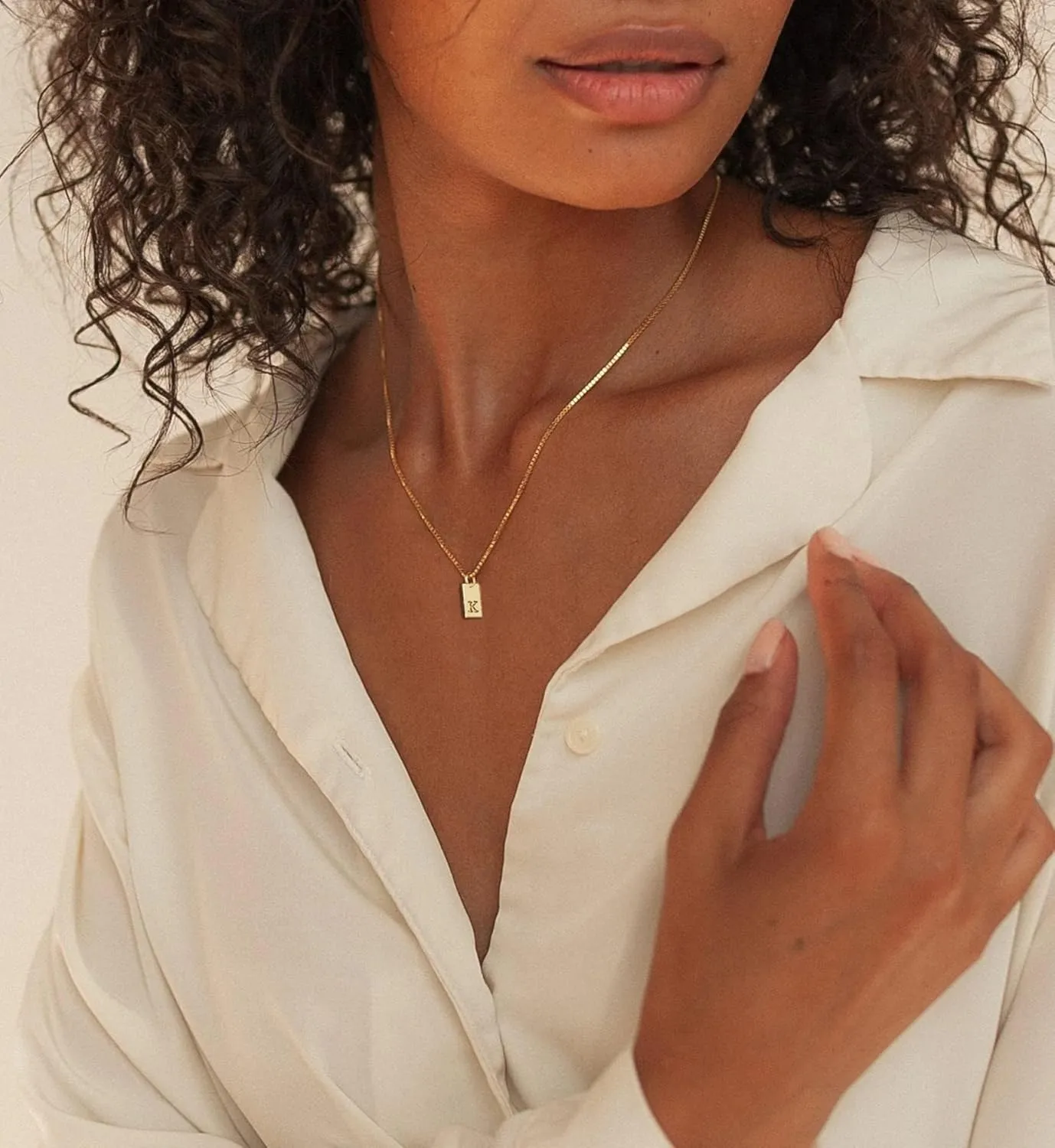 KOHOTA Initial Necklaces for Women Personalized 14K Gold Plated Name Letter Necklace Dainty Gold Initial Tag Pendant Necklace Trendy Jewelry Gifts for Women