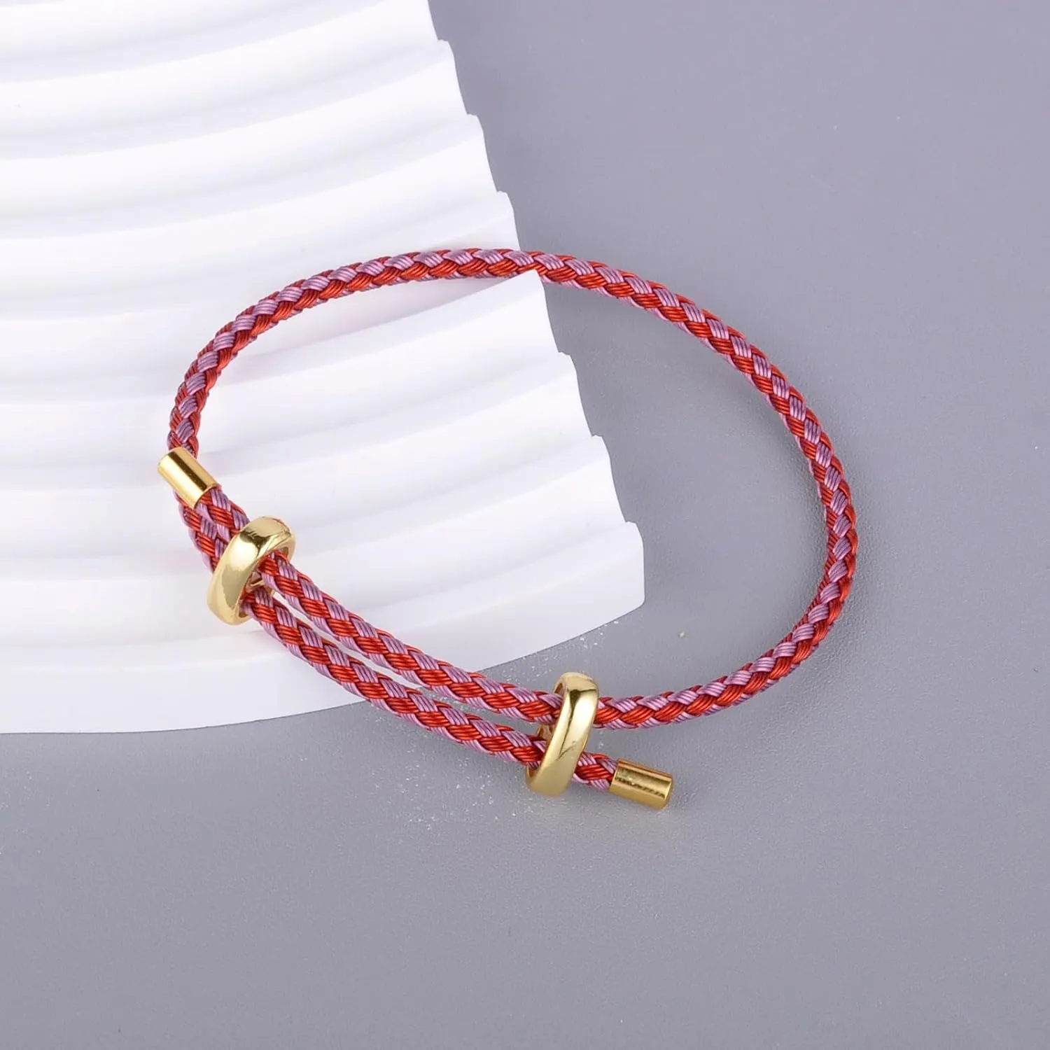 Men's And Women'S Gold-Plated Buckle Design Color Woven Steel Rope Bracelet, Adjustable Length, No Gemstone Gift Jewelry