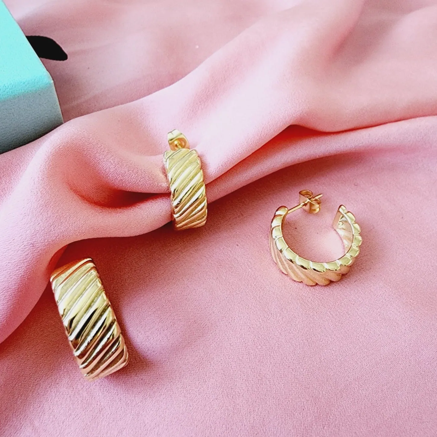 Noa Earrings
