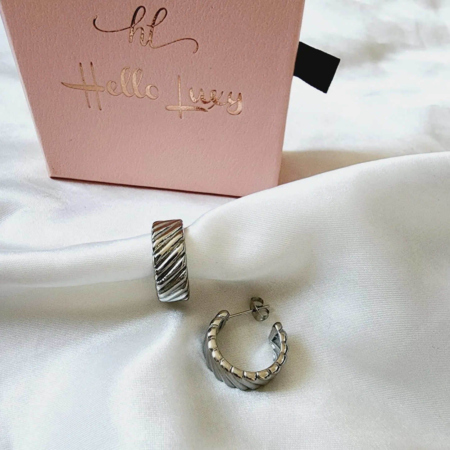 Noa Earrings