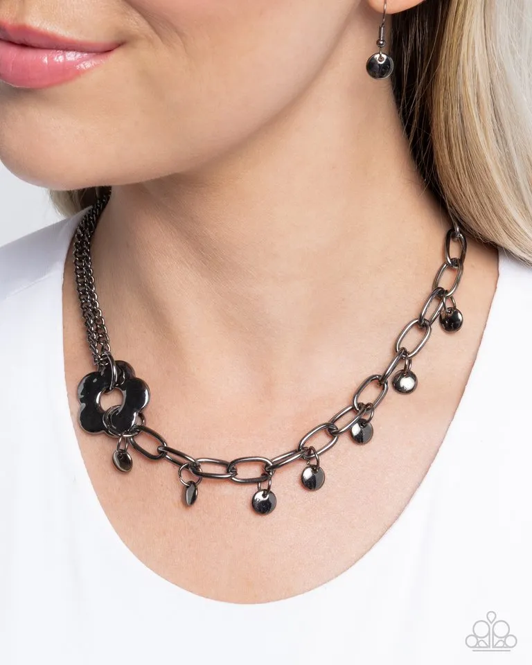Paparazzi Necklace ~ Magic Merger - Black