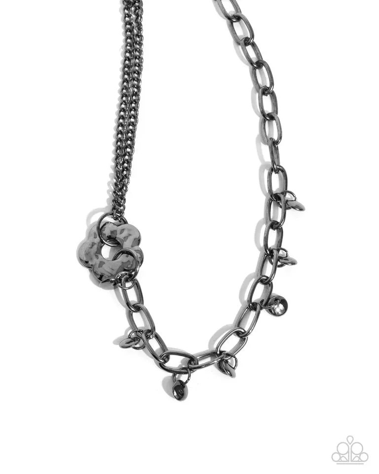 Paparazzi Necklace ~ Magic Merger - Black