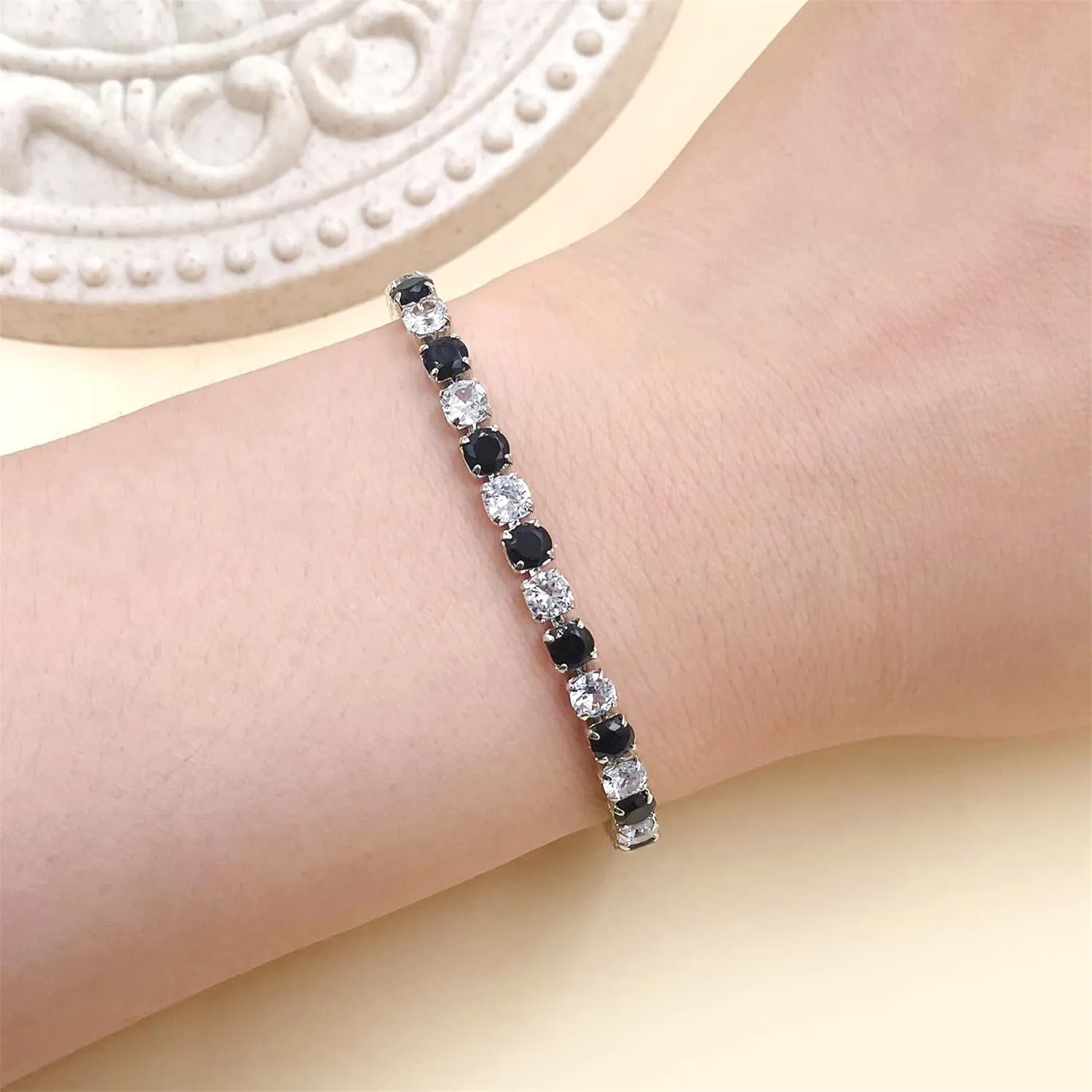 Romantic and Elegant Platinum Plated Tennis Bracelet, Fashionable and Exquisite Bicolor Zircon Women's Jewelry, Anniversary Birthday Gift for Family Friends YA5032