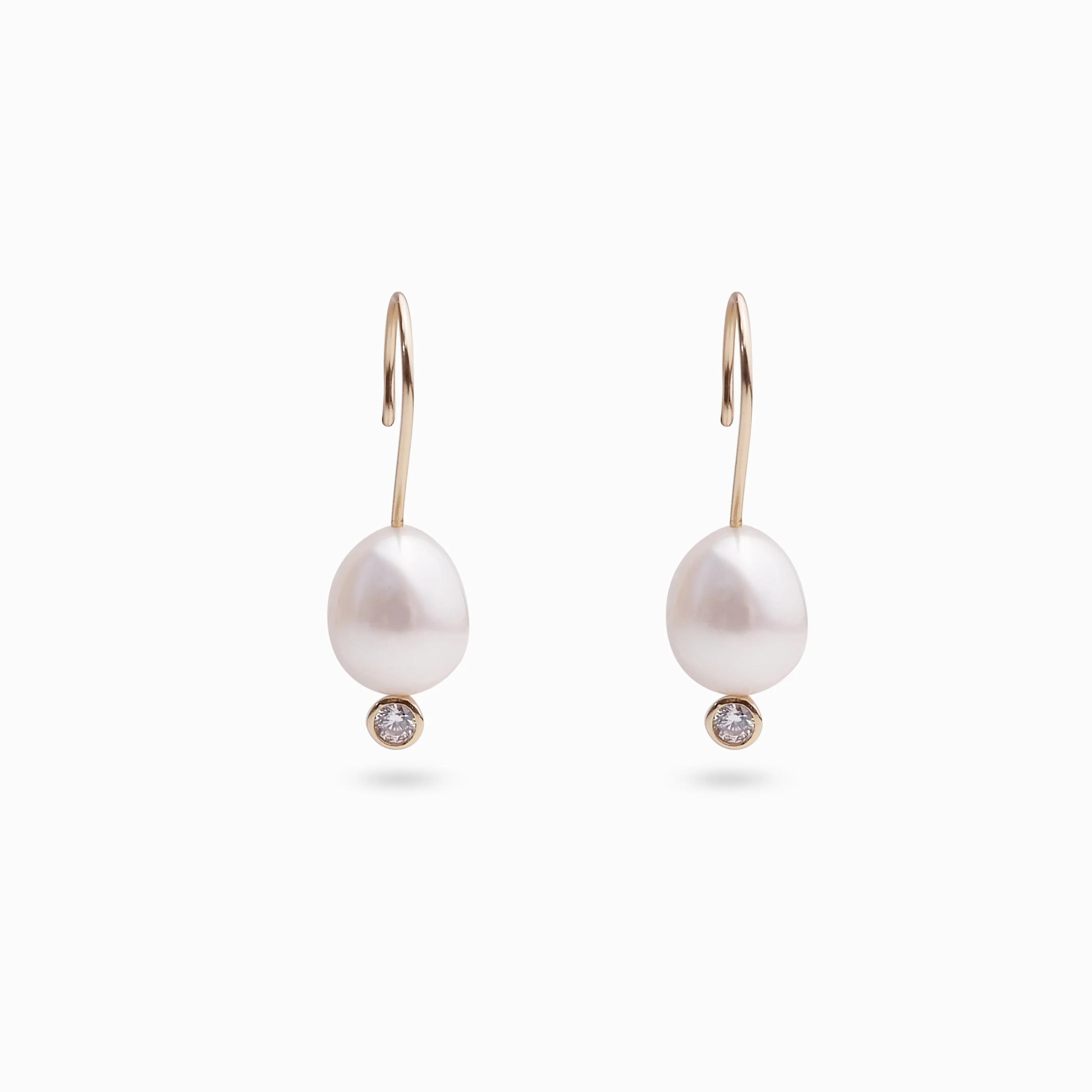 SERA PEARL EARRINGS (2 COLORS)