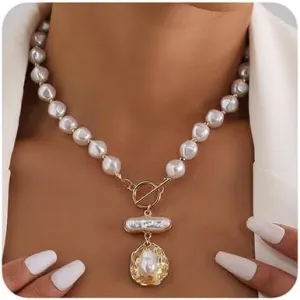 Sither Pearls Choker Necklace for Women Boho Shell Pendant Necklace Chain Fashion Jewelry for Halloween Party Christmas Gift