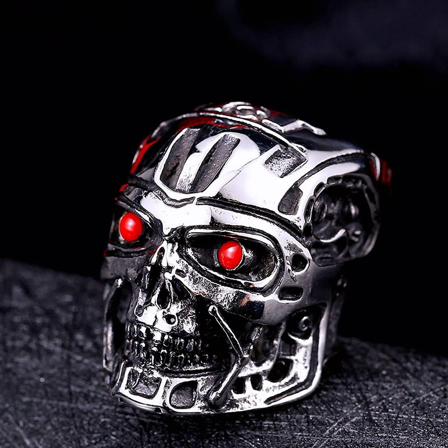 Skull Rings for men Terminator Mask Soldier Rings Vampire Ruby Eyes Skull Ring Biker 316 Stainless Steel Rings Devil Demon Gothic Style Iced Out Jewelry Punk Ring Hip Hop Heavy Metal