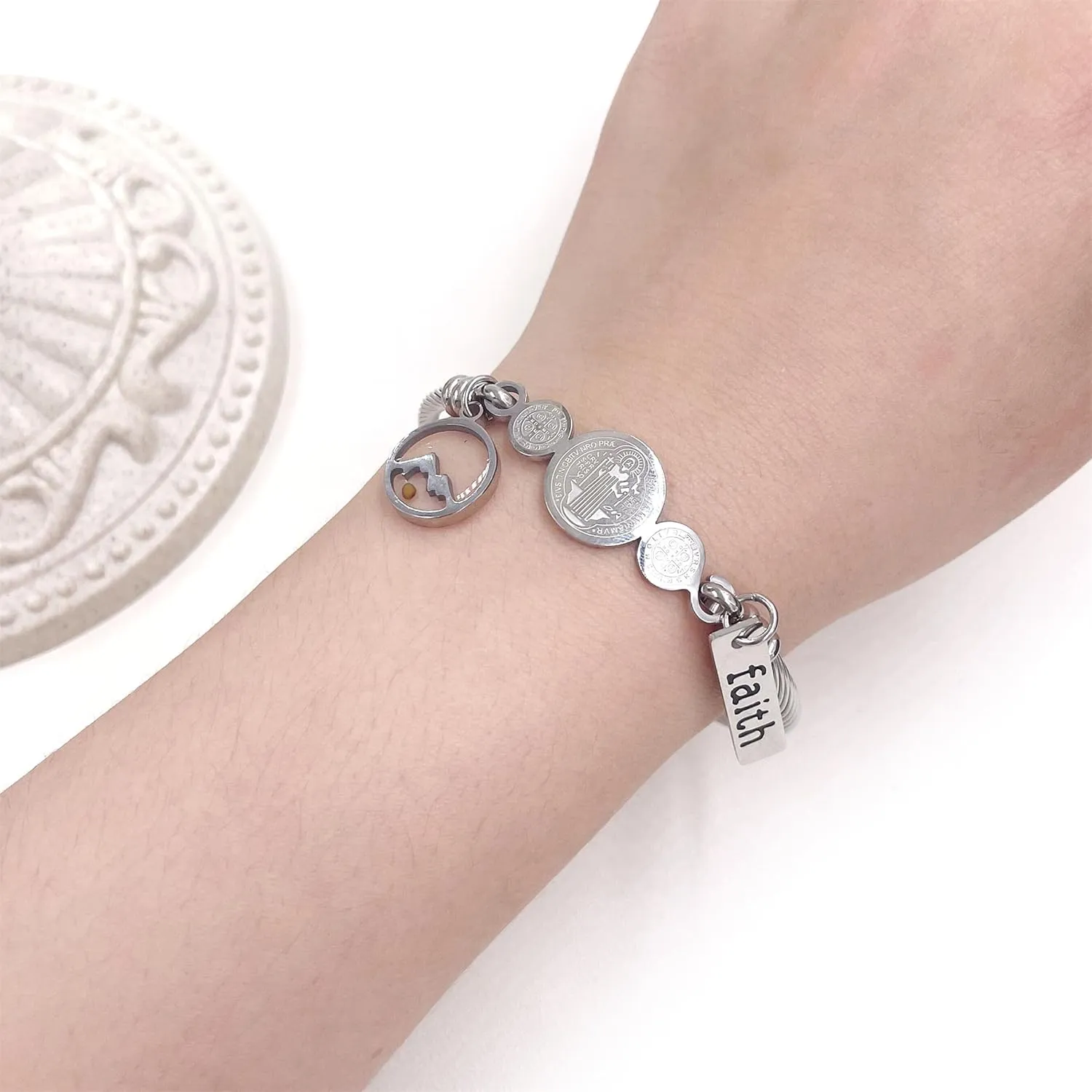 Stainless Steel Twisted Rope Saint Benedict Medal Bangle Bracelets for Men And WomenCross Catholic Religion St. Benedict Bracelet Mustard Seed Faith CSPB Christian Jewelry for Church Prayer