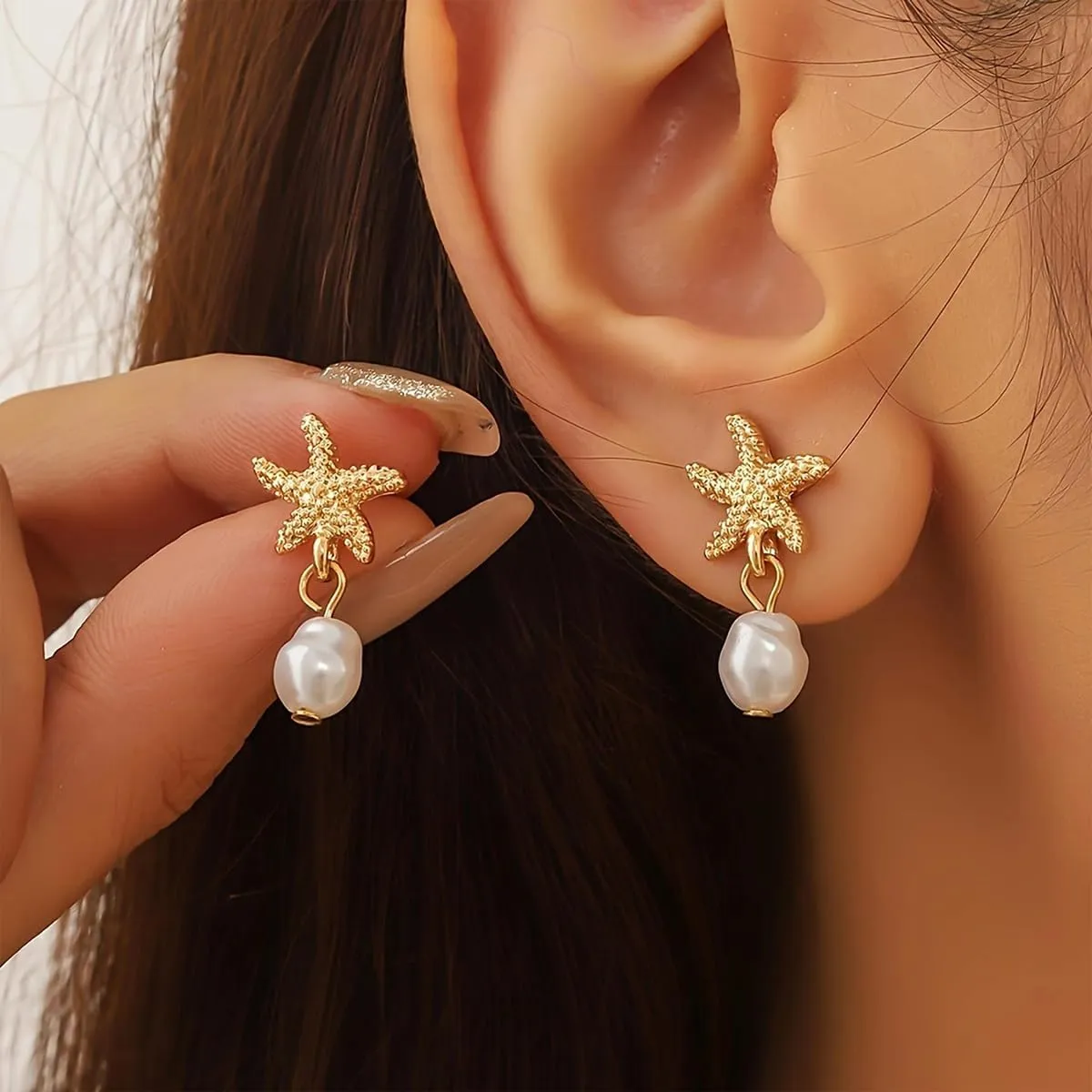 Starfish Charm Earrings for Women Daisy Mini Sea Star Shell Pearl Stud Earrings Hypoallergenic Lightweight Gold Starfish Pearl Dangle Drop Earrings Trendy Summer Statement Jewelry