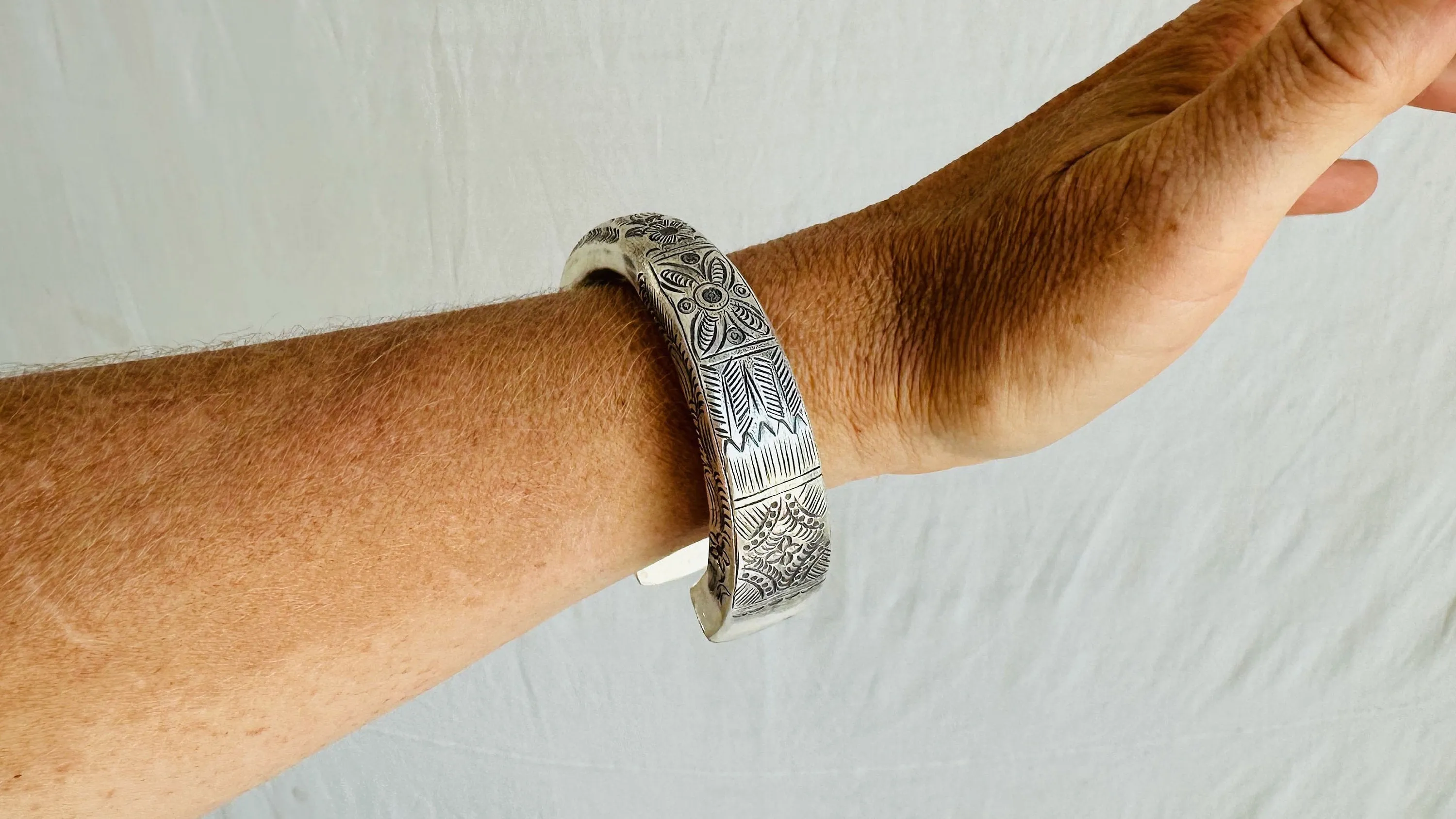 Sterling Silver Bangle from the Karen Hill Tribe.