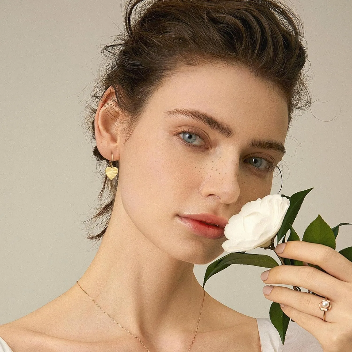 Sterling Silver Disc Dangle Earrings for Women Gold and Silver Circle Coin Geometric Flat Hammered Drop Earrings Hypoallergenic Leverback Earrings for Jewelry Gifts