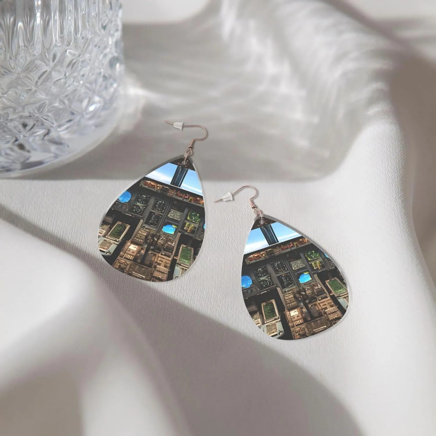 Stylish Drop-Shaped Acrylic Earrings Lightweight Printed Teardrop Dangle Earrings for Women (Airplane Cockpit)