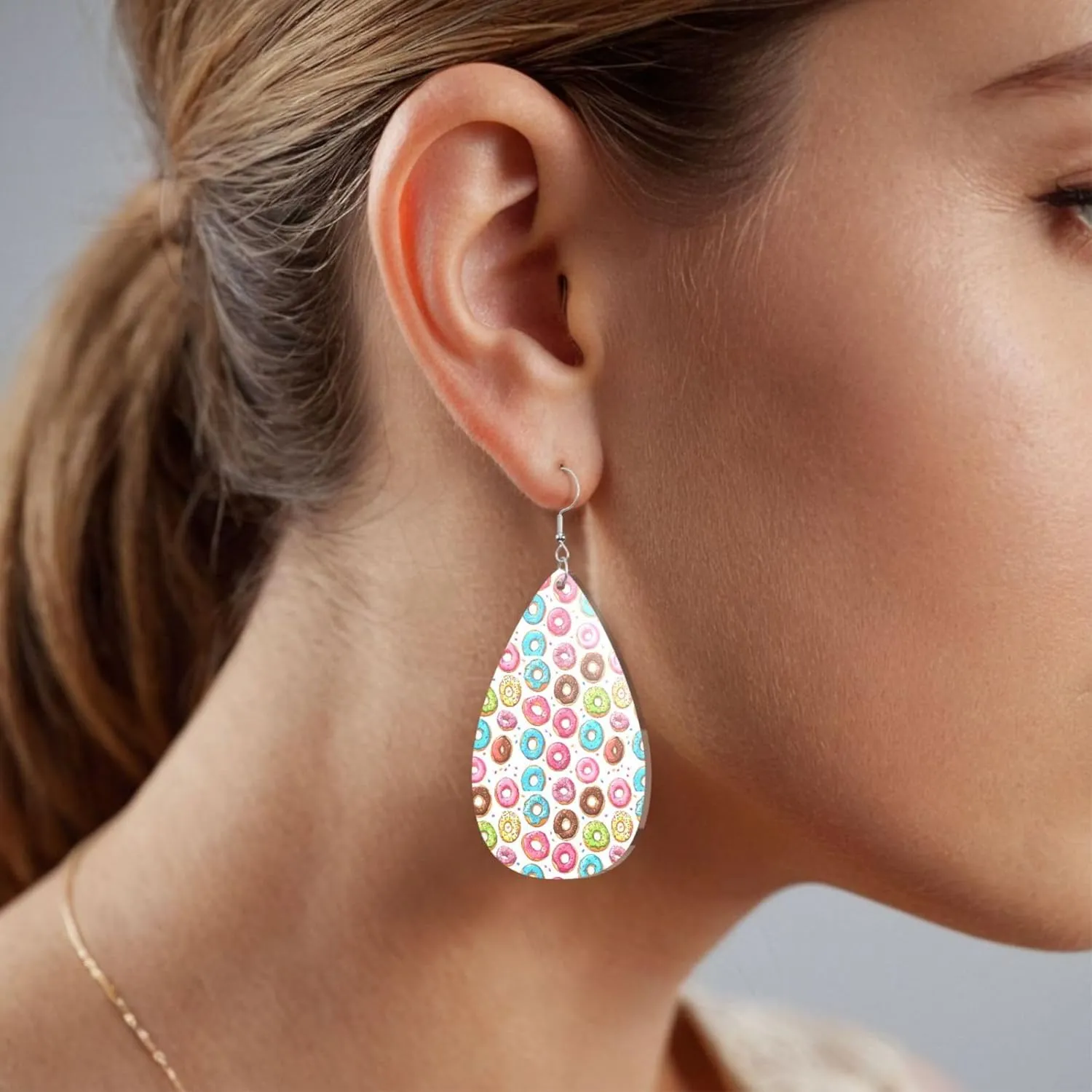 Stylish Drop-Shaped Acrylic Earrings Lightweight Printed Teardrop Dangle Earrings for Women (Donut Print)
