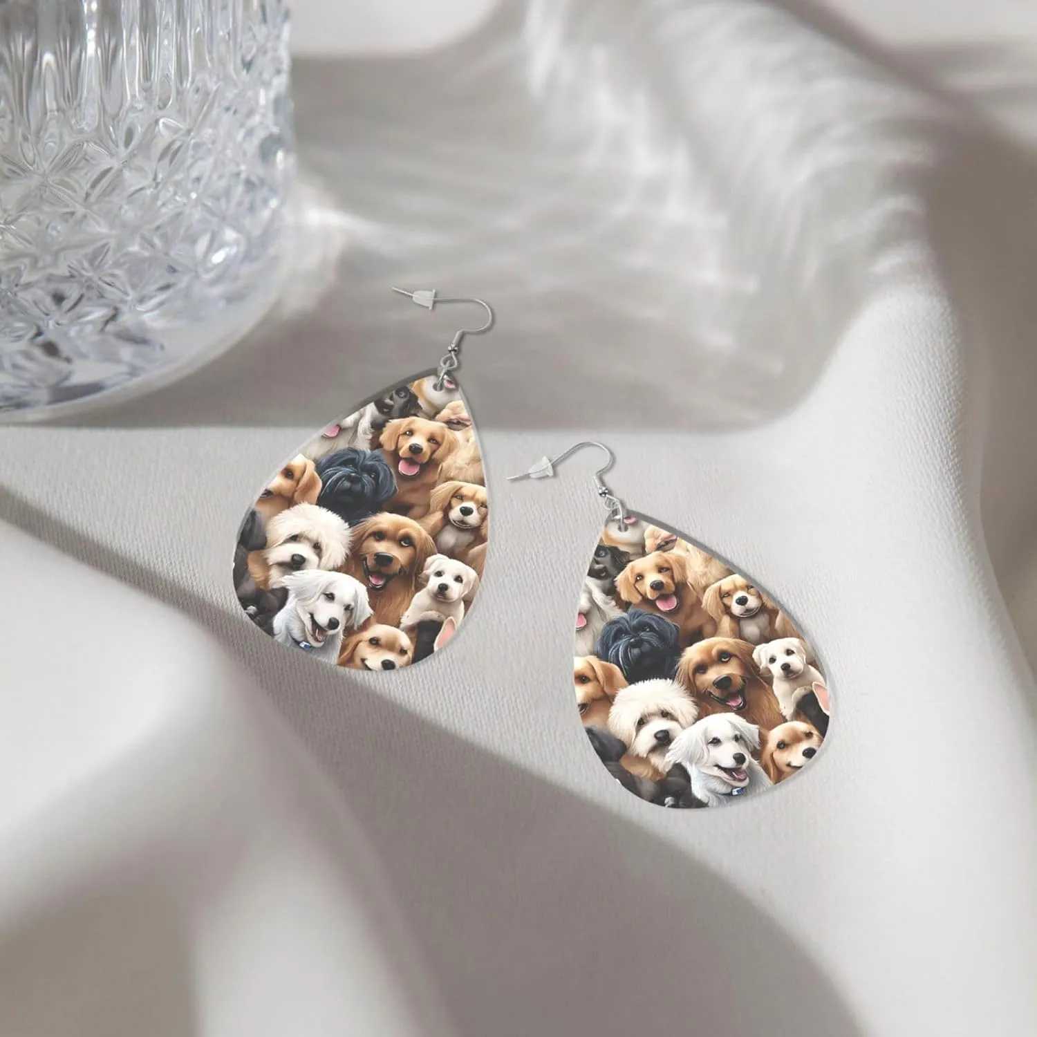 Stylish Drop-Shaped Acrylic Earrings Lightweight Printed Teardrop Dangle Earrings for Women (Many dogs)