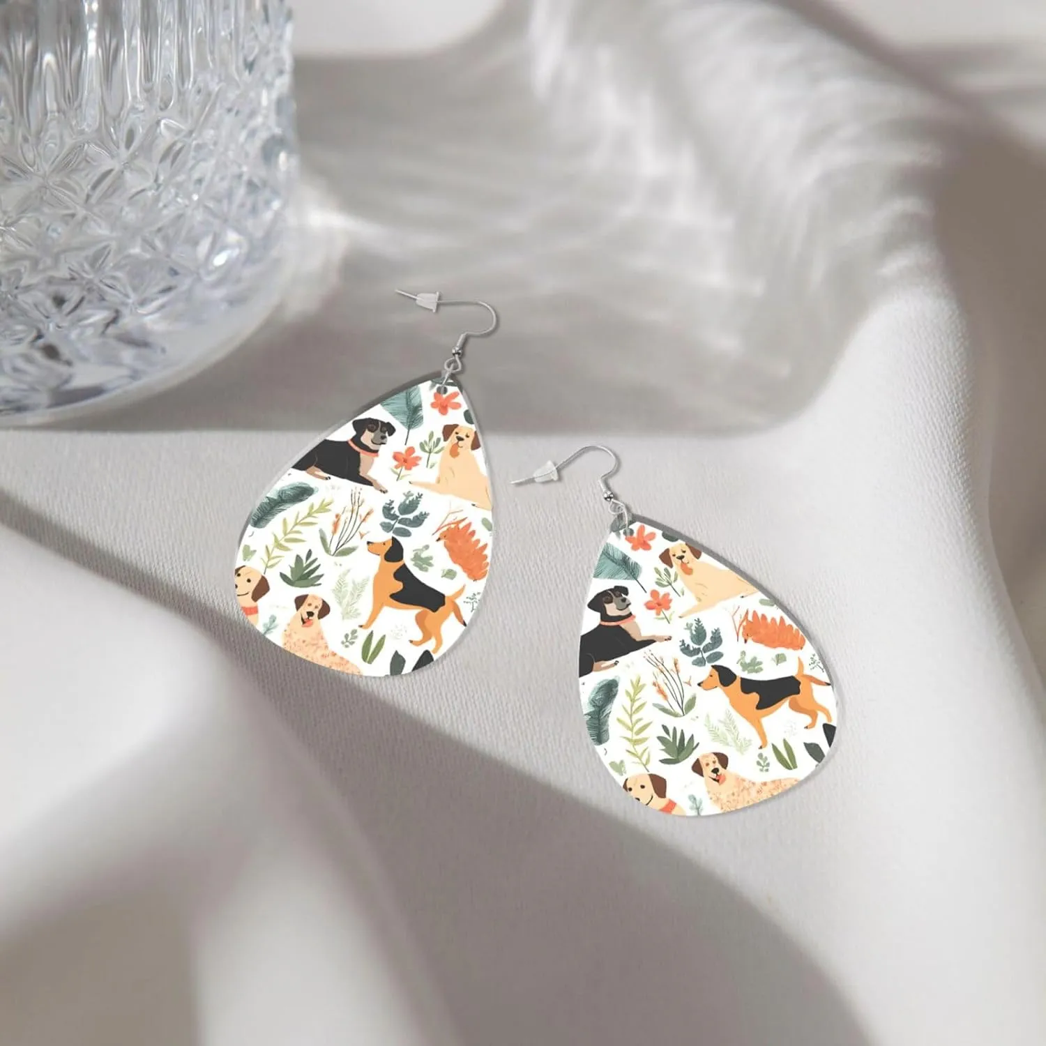 Stylish Drop-Shaped Acrylic Earrings Lightweight Printed Teardrop Dangle Earrings for Women (Many dogs)