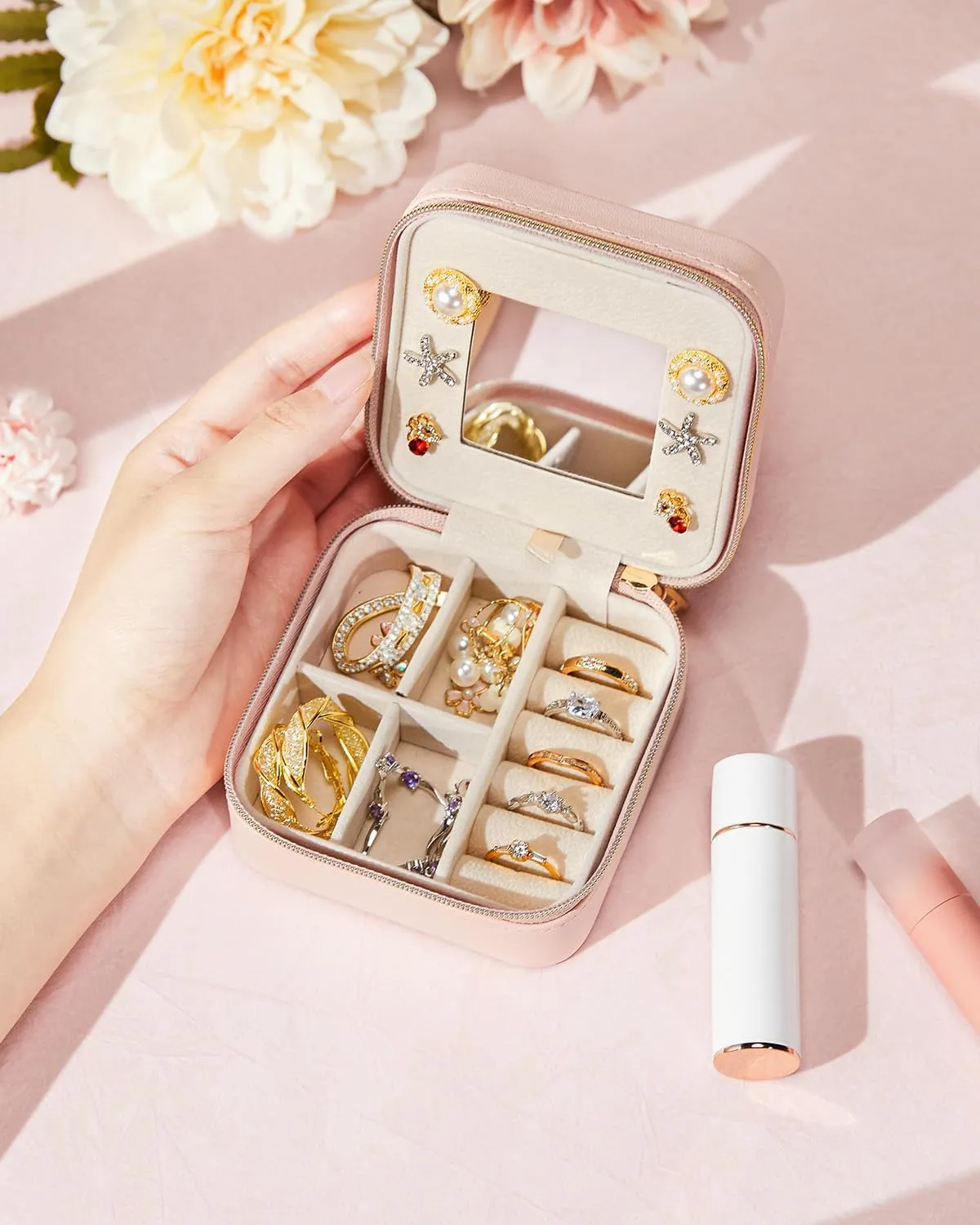 Travel Jewelry Box for Girls: Traveling Jewelry Case Gift for Women - Mini Organizer for Necklaces Earrings Pink Q