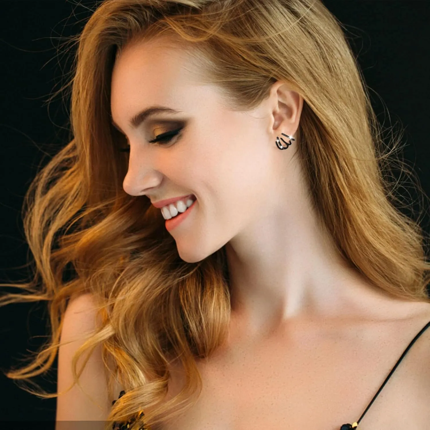 Trendy Earrings For women 2025, Claw Rhinestone Earrings Wrap Stud Ear Cuff Earrings for Women, Teen Girl Gifts Trendy Stuff