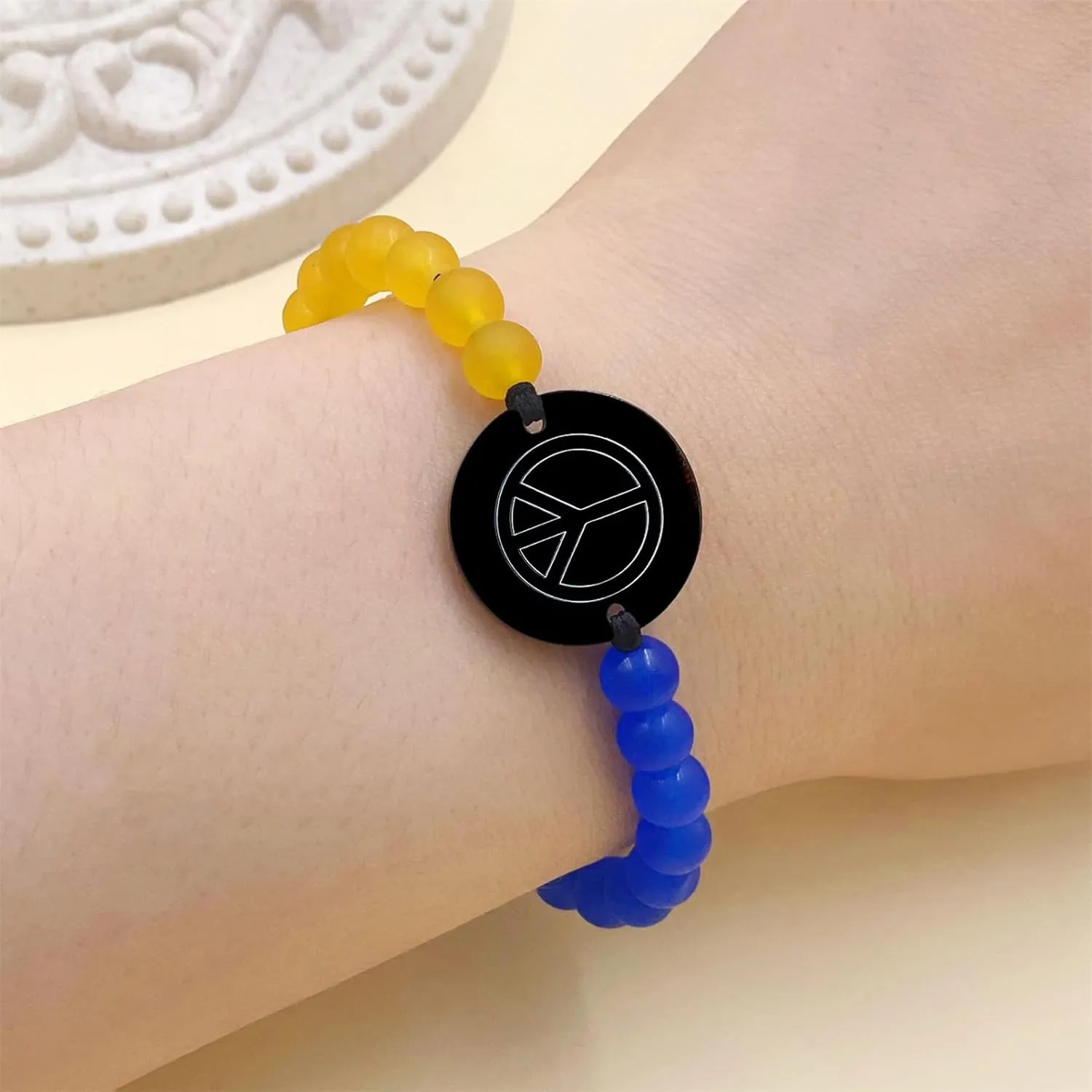 Ukrainian Flag Bracelet - Adjustable Blue and Yellow Crystal Bracelet with Matte Blue Agate and Yellow Jasper Beads, Unisex Peace Symbol Jewelry Commemorative Gift YA5011