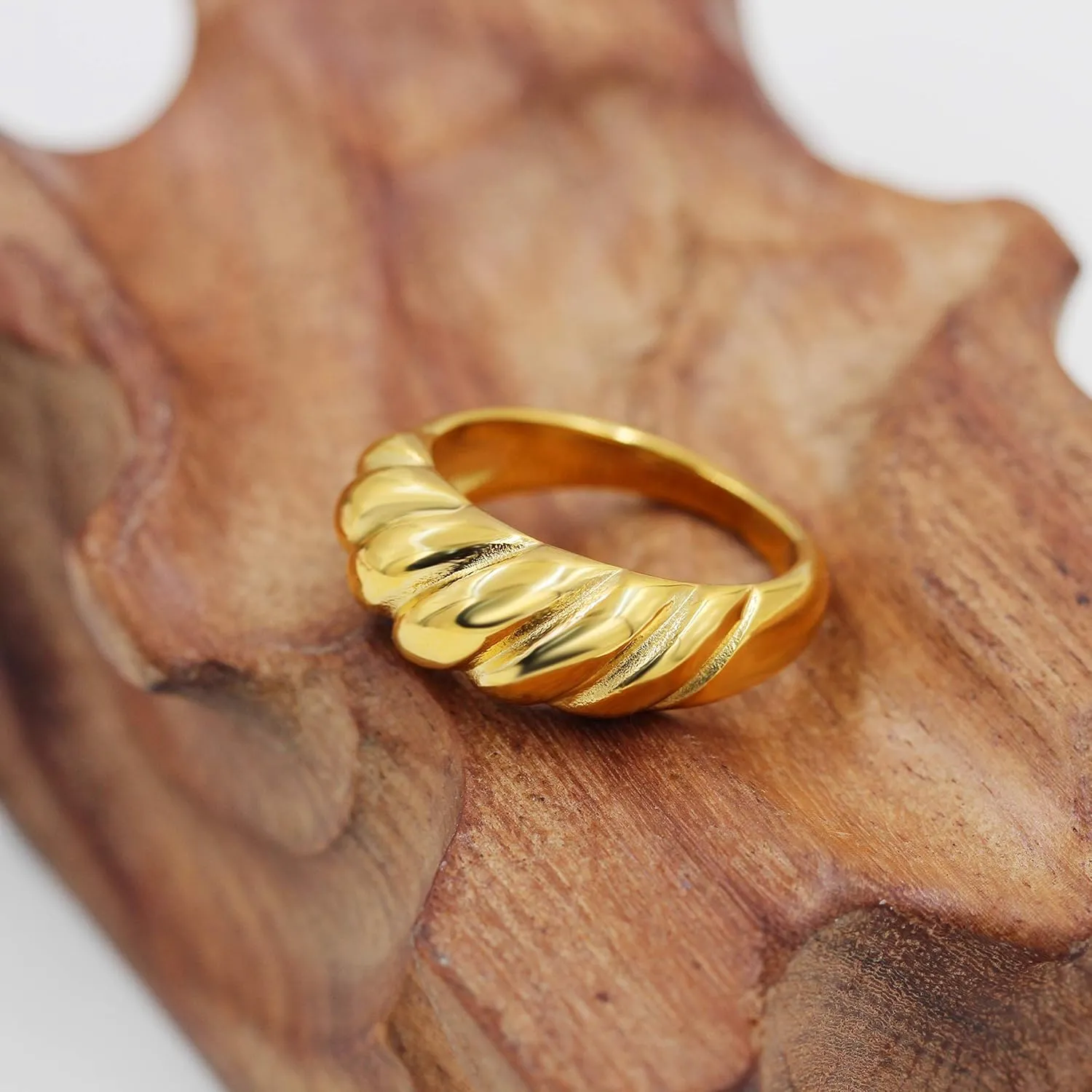 Uloveido 18K Gold Plated Croissant Ring Chunky Twisted Dome Ring Band Stackable Minimalist Statement Rings