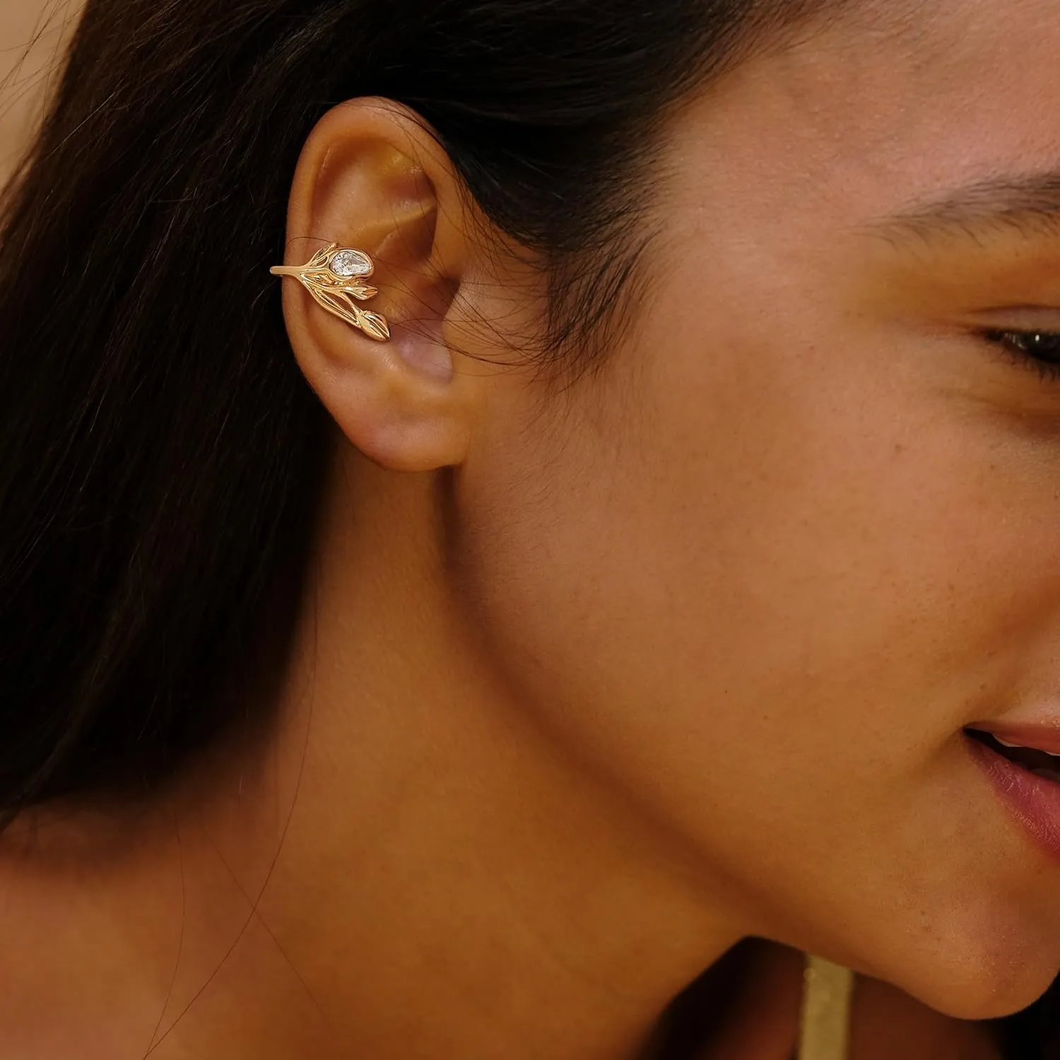 VACRONA Cubic Zirconia Ear Cuff 14K Gold Plated Earrings Round Cuff Sparkling Non-Pierced Earrings Helix Wrap Ear cuff Hypoallergenic Earrings for Jewelry Gifts